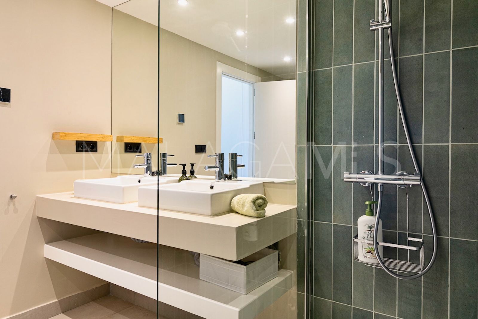 For sale 2 bedrooms apartment in Hacienda del Señorio de Cifuentes