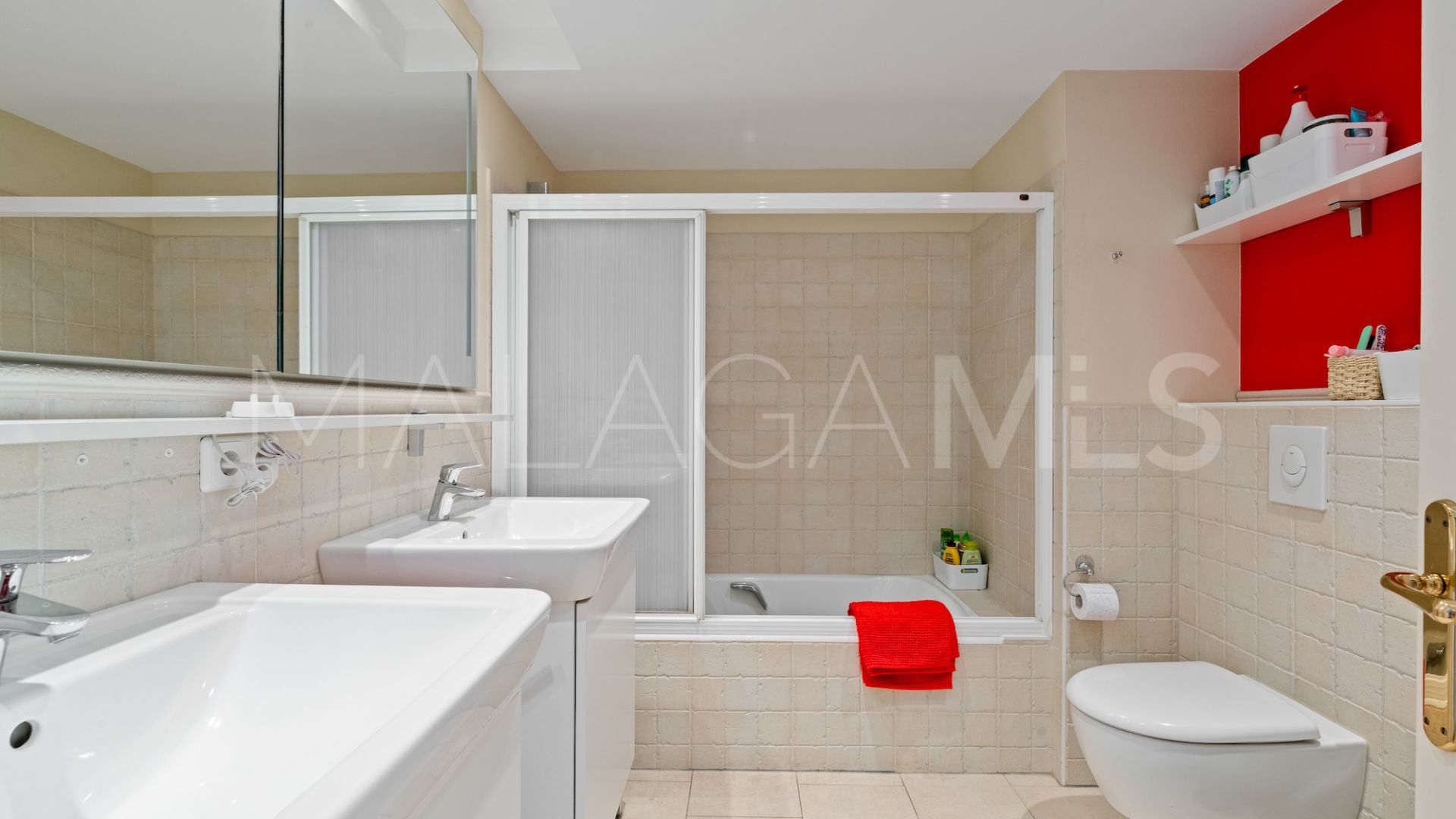 2 bedrooms La Mairena apartment for sale