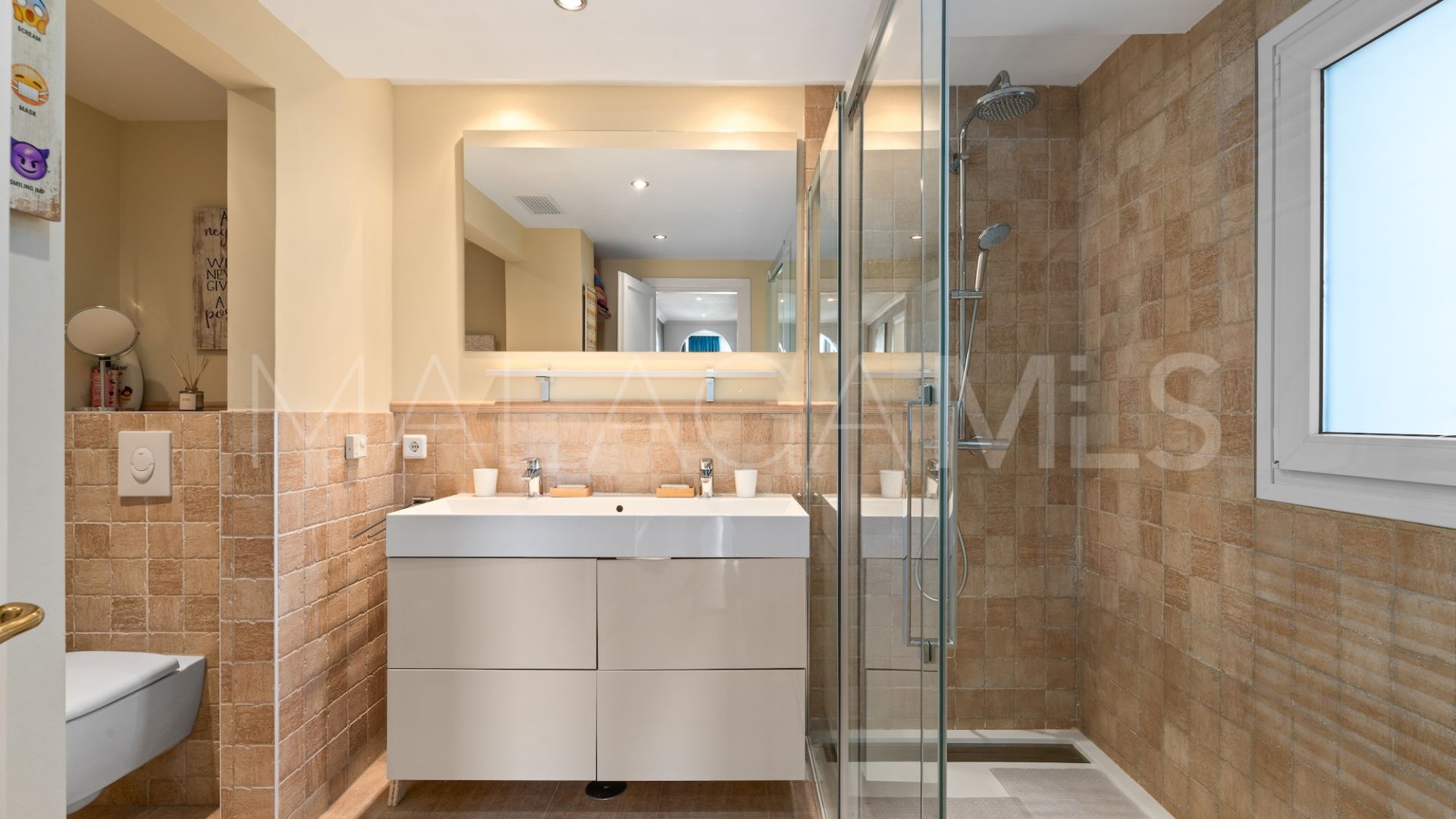 2 bedrooms La Mairena apartment for sale