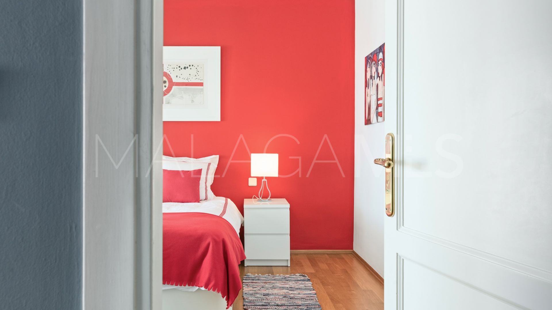 2 bedrooms La Mairena apartment for sale