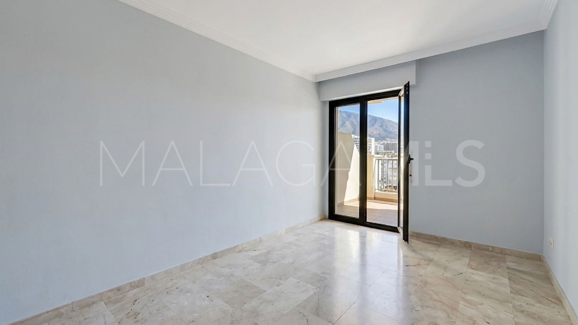 Appartement terrasse for sale in Fuengirola