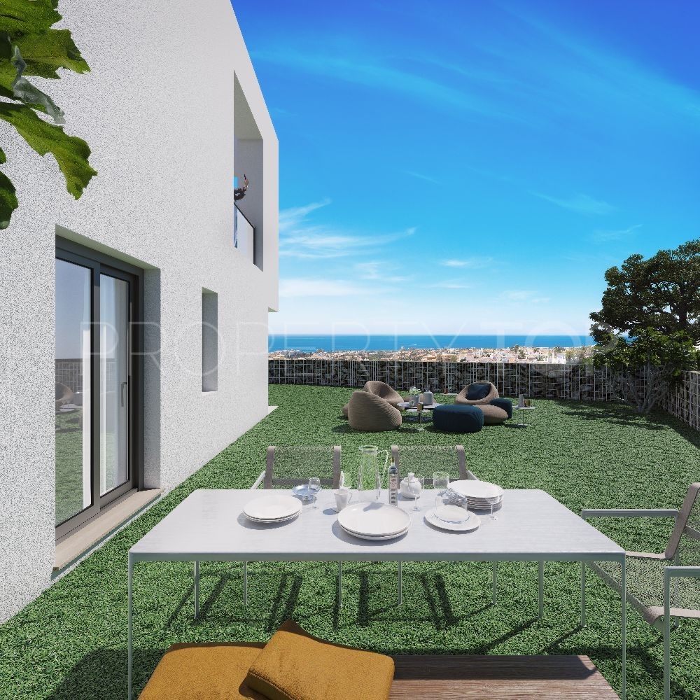 Se vende villa pareada en Riviera del Sol de 3 dormitorios