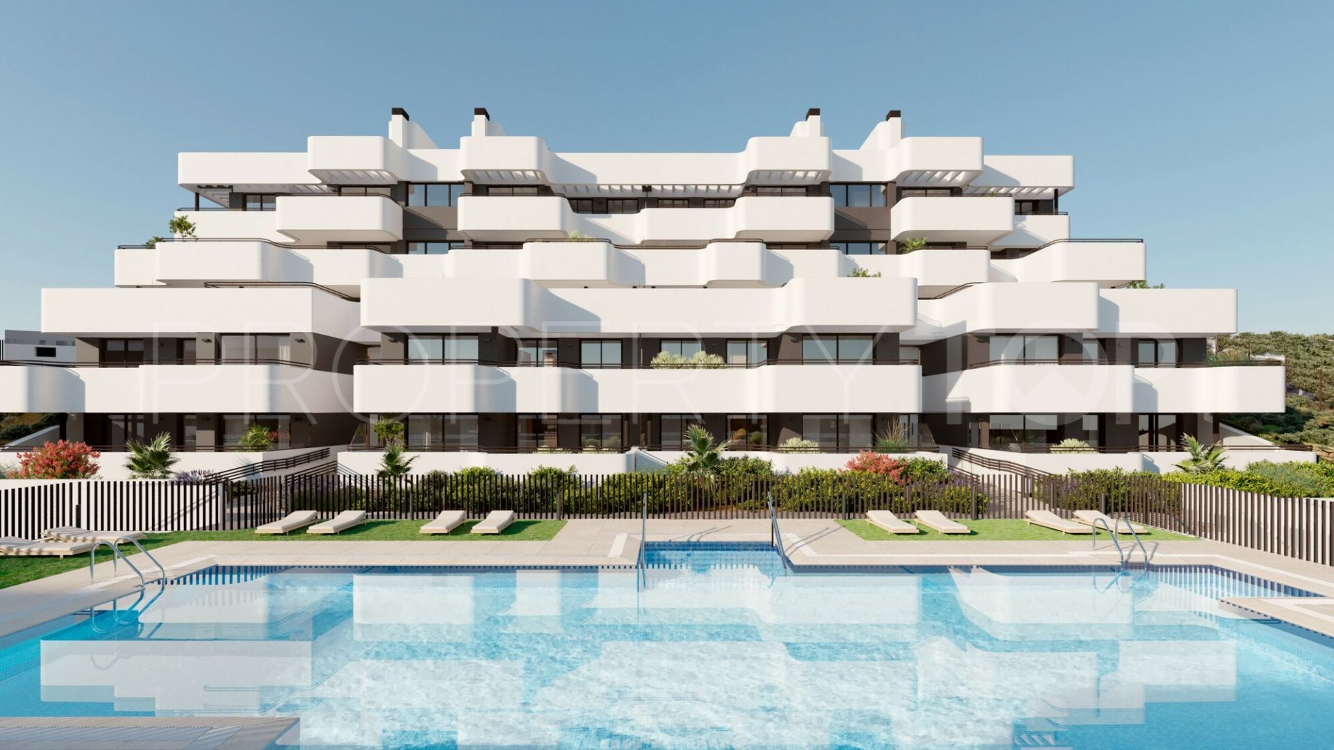 For sale Estepona ground floor apartment with 4 bedrooms