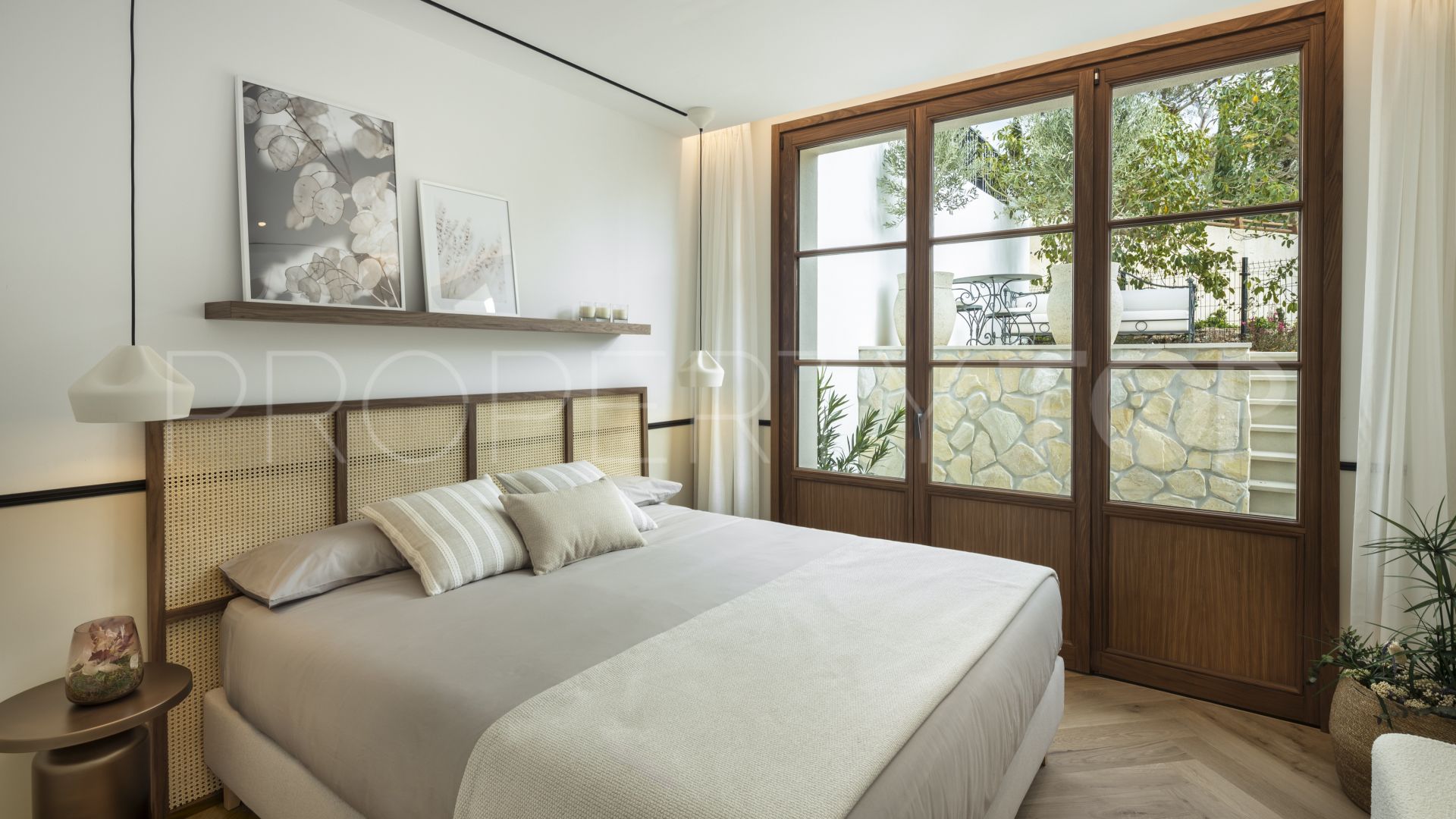 Se vende villa de 5 dormitorios en La Quinta