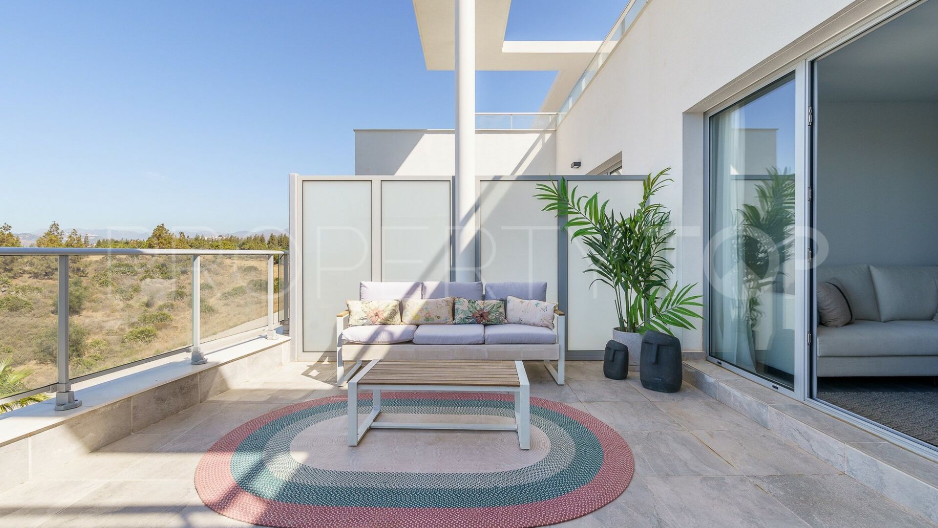 4 bedrooms penthouse in Cala de Mijas for sale