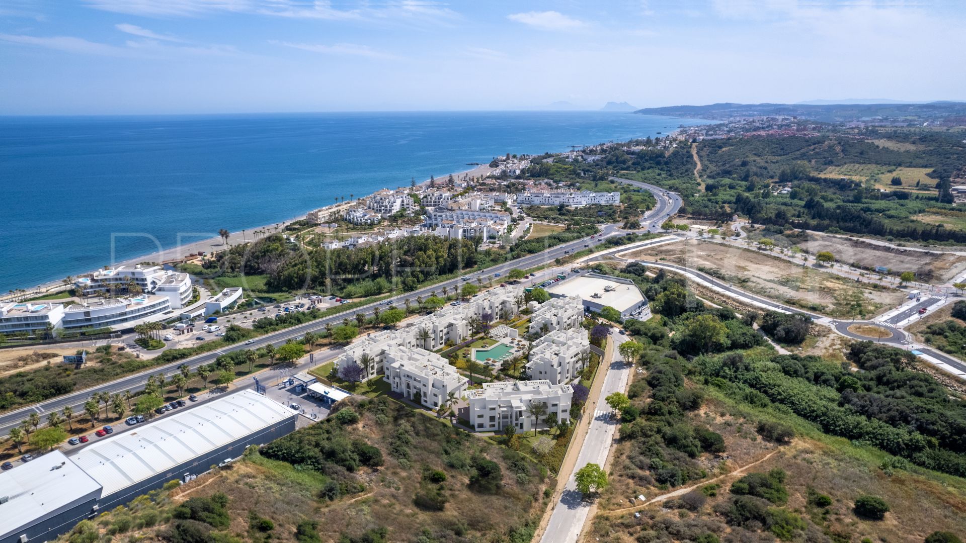 For sale 3 bedrooms penthouse in Estepona Town