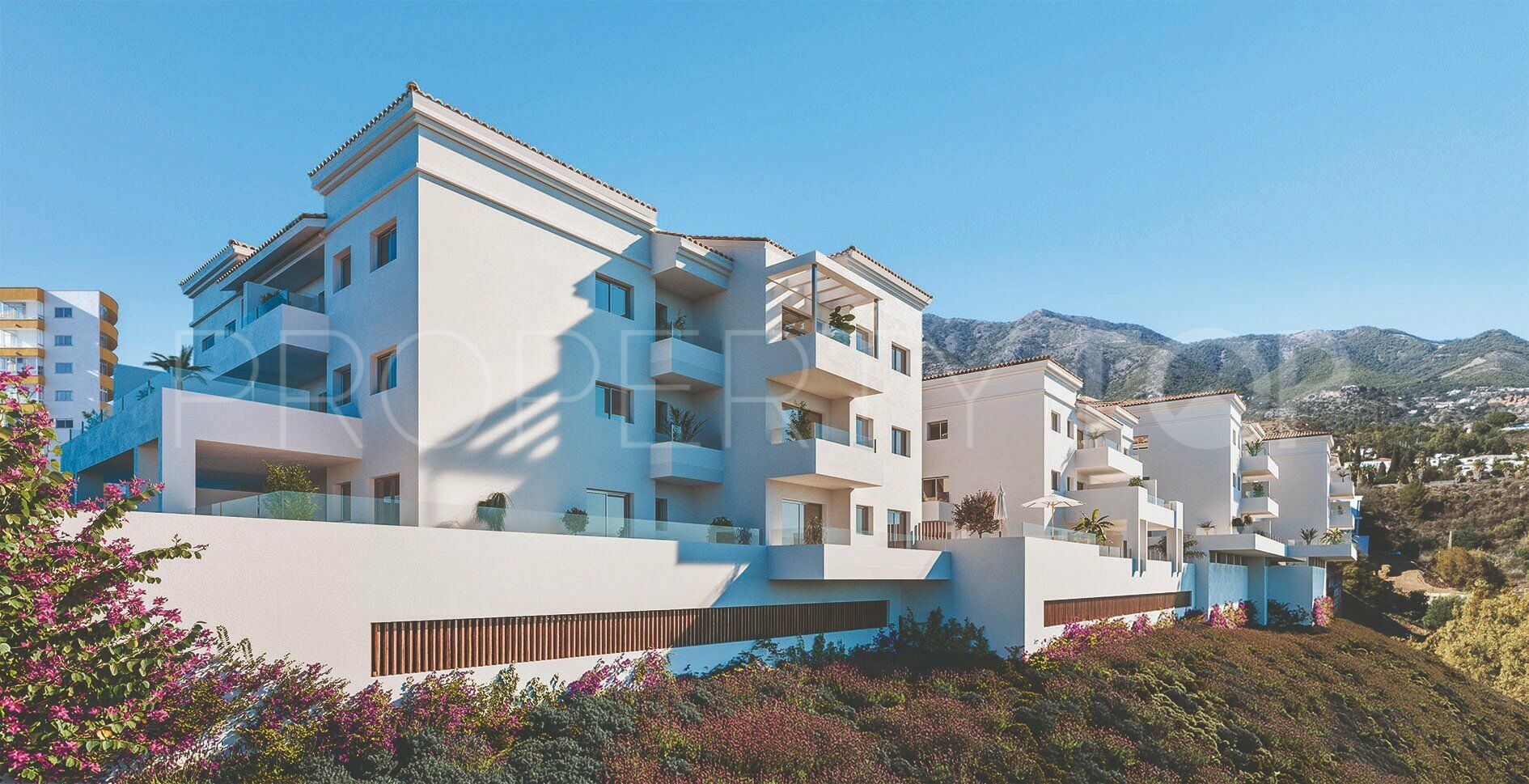 Comprar apartamento planta baja con 3 dormitorios en Fuengirola