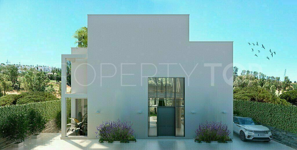 Villa en venta de 3 dormitorios en Estepona