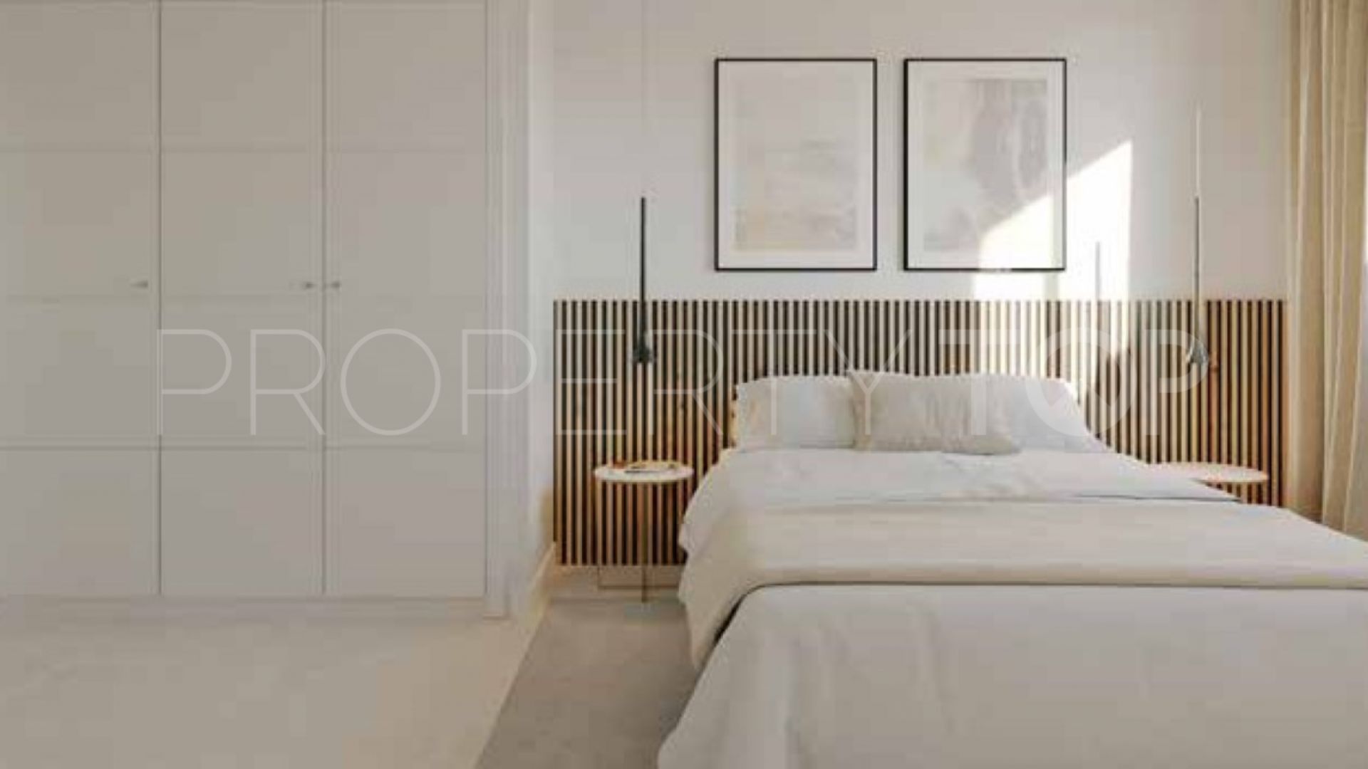 Atico de 2 dormitorios en venta en Estepona