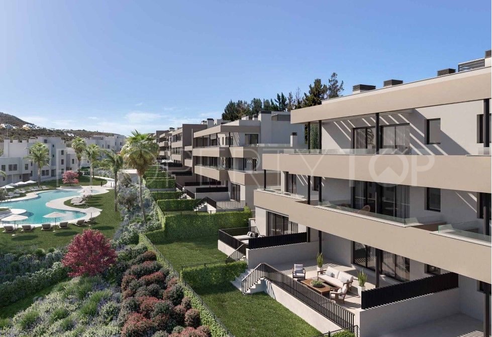 Apartamento de 4 dormitorios en venta en Casares Golf