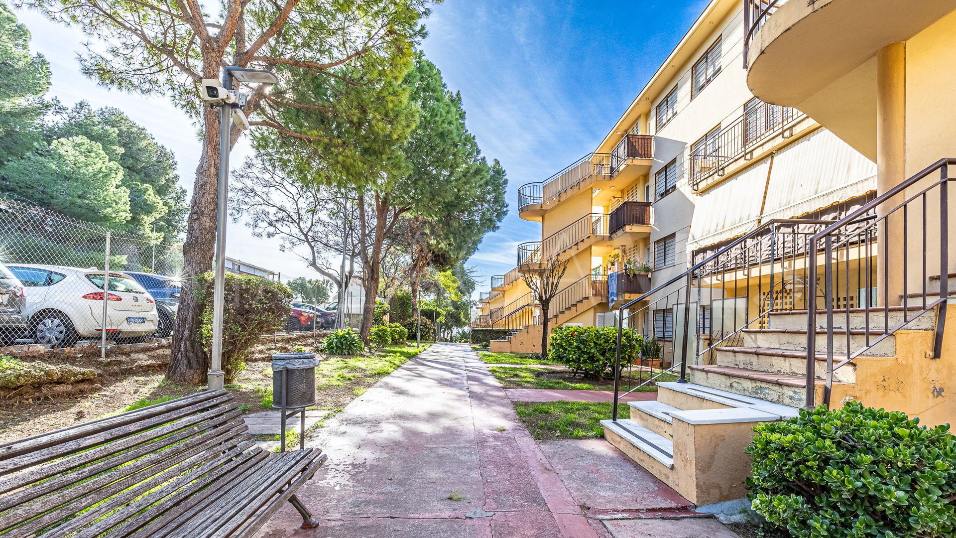 Ground floor apartment for sale in Marbella