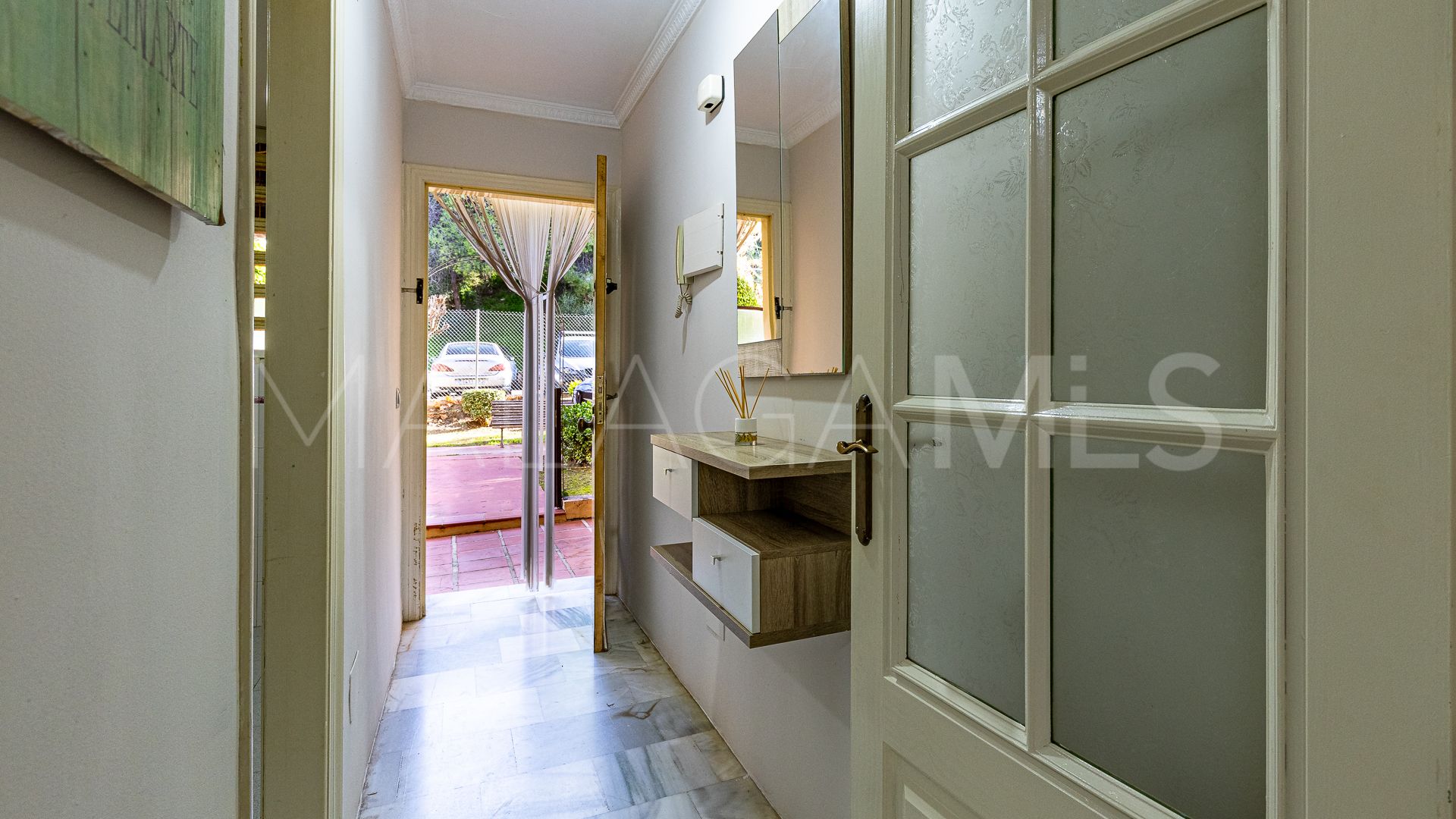 Ground floor apartment for sale in Marbella