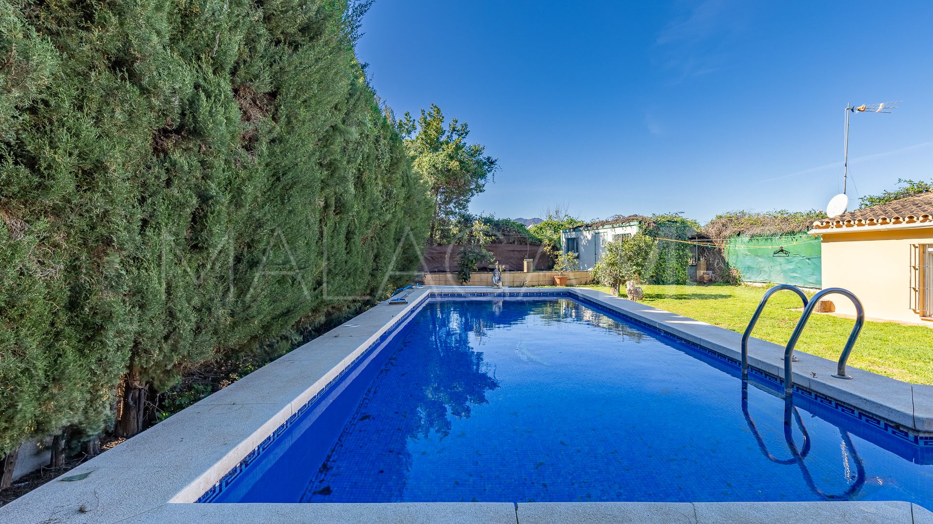 Casa for sale with 5 bedrooms in Alh. Grande Centro