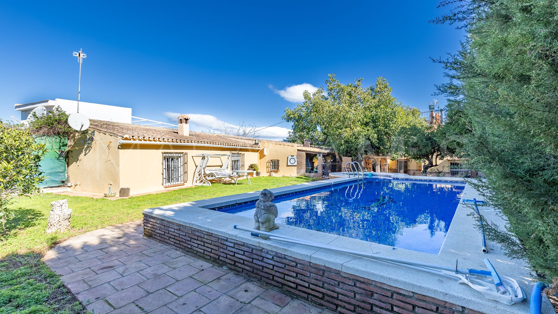 Casa for sale with 5 bedrooms in Alh. Grande Centro
