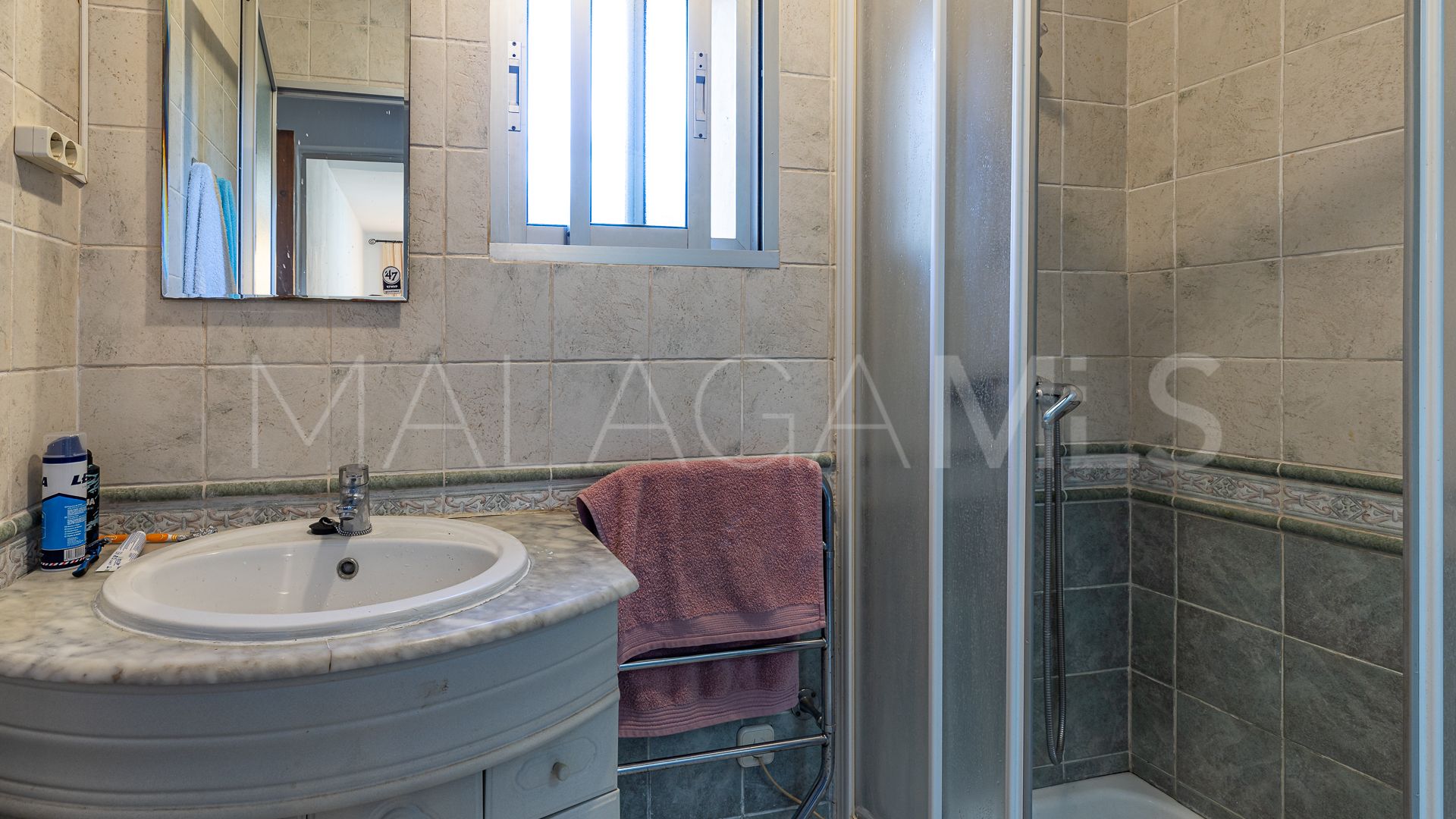 Casa for sale with 5 bedrooms in Alh. Grande Centro