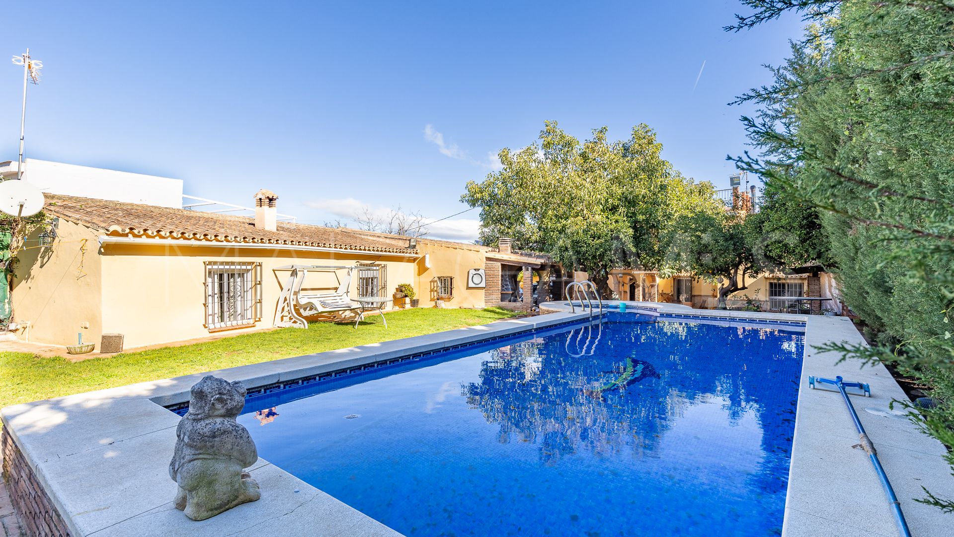 Casa for sale with 5 bedrooms in Alh. Grande Centro