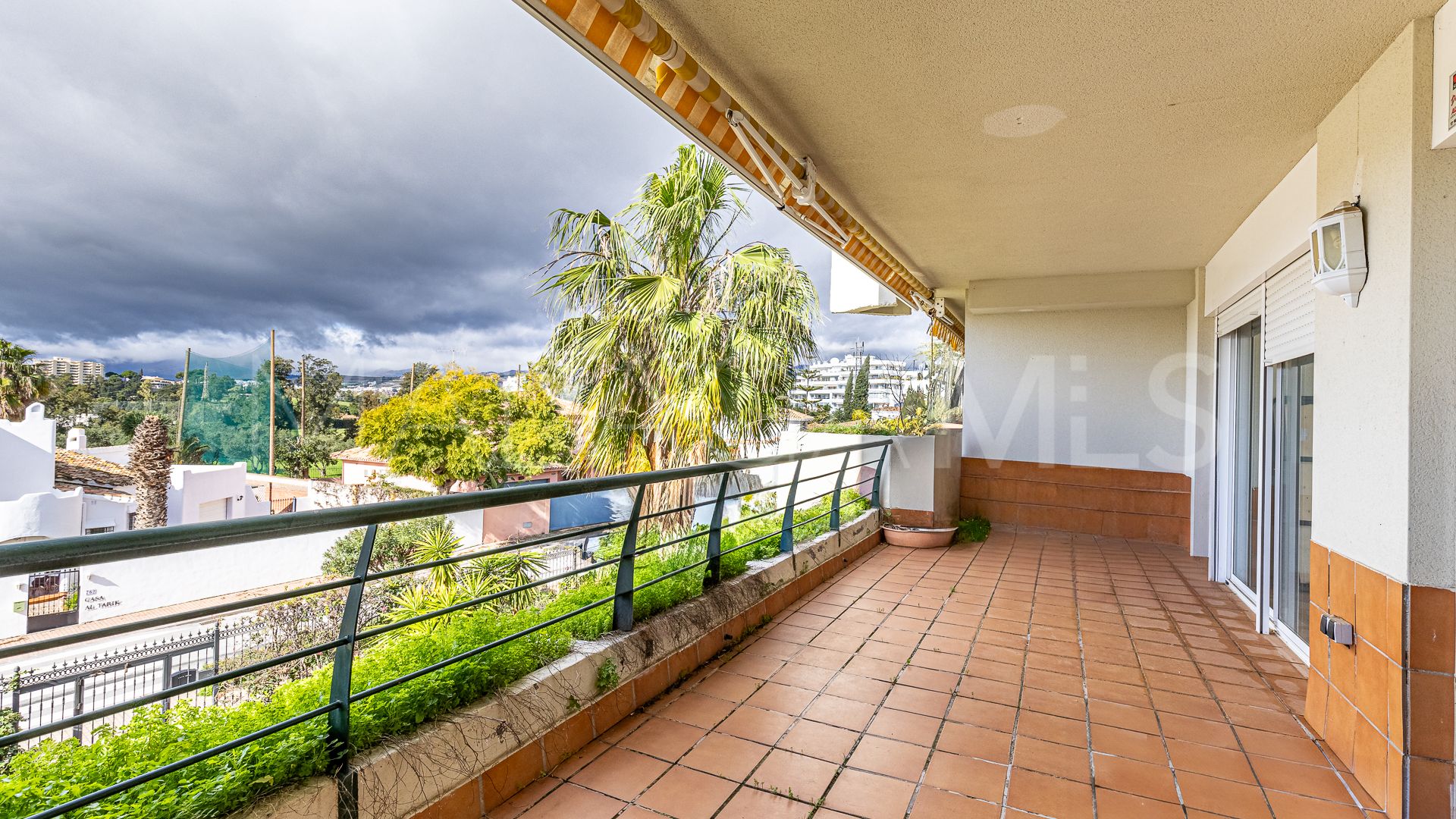 Lägenhet for sale in Guadalmina Alta