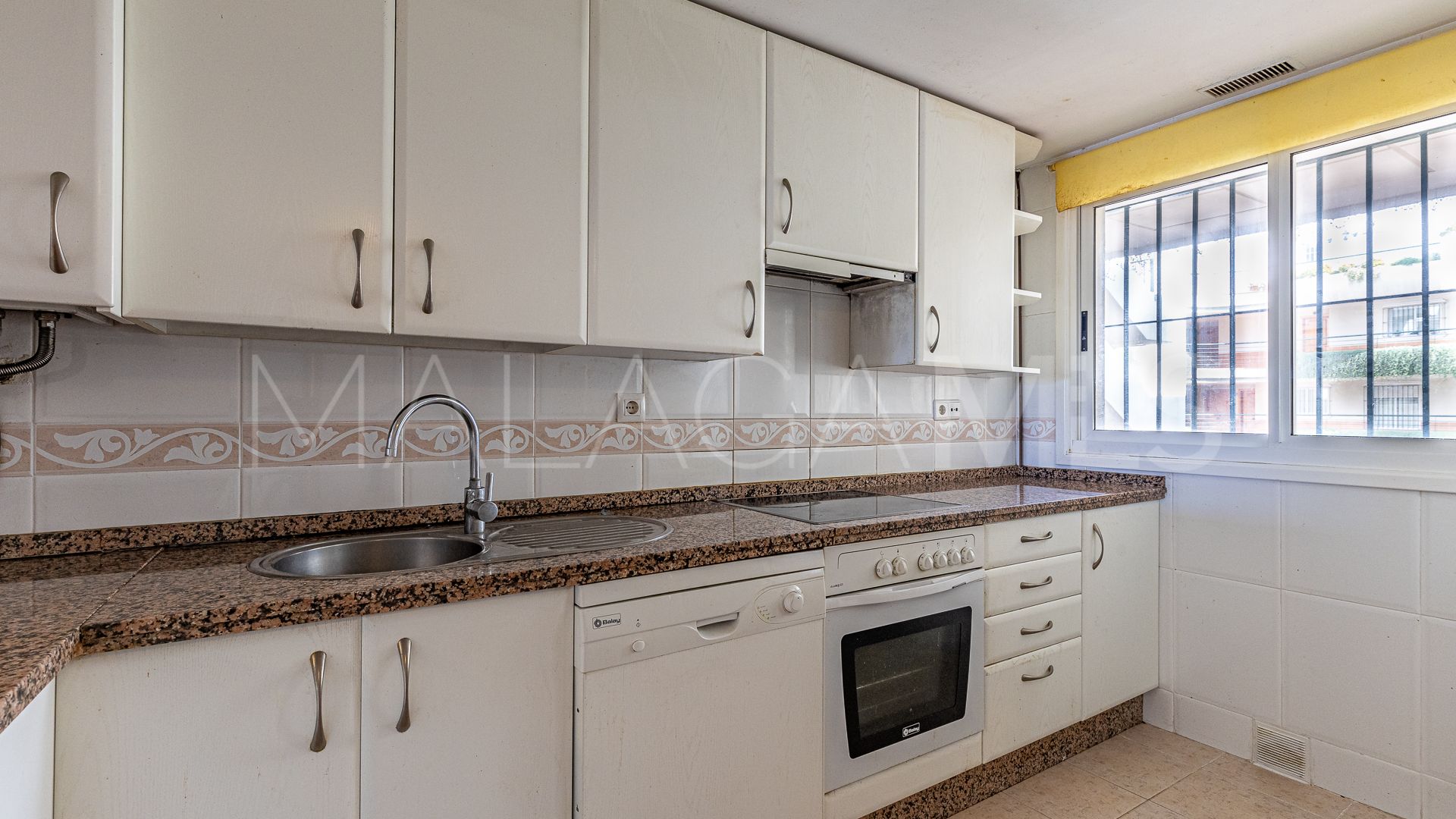 Lägenhet for sale in Guadalmina Alta