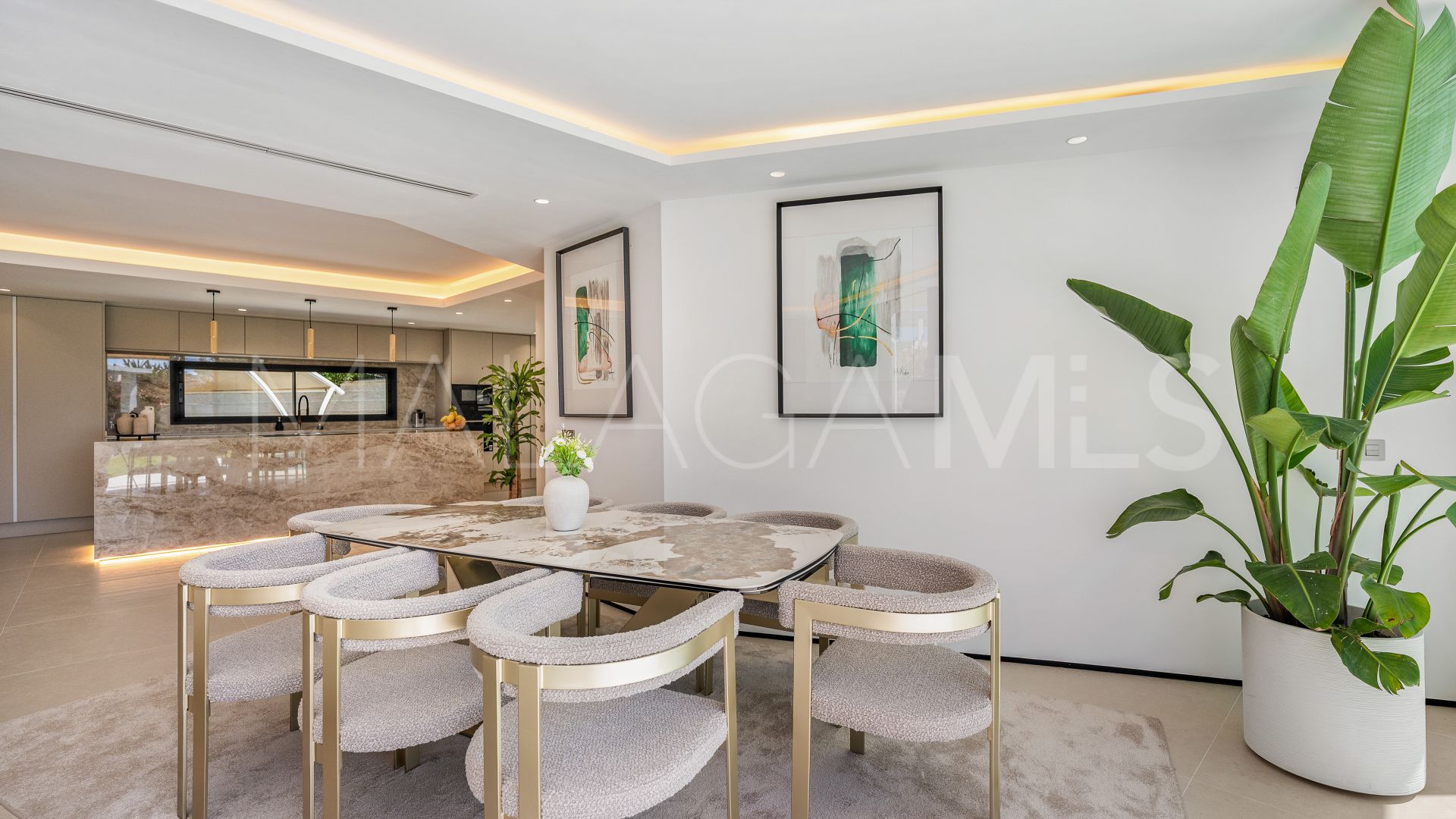 Villa with 4 bedrooms for sale in Marbesa