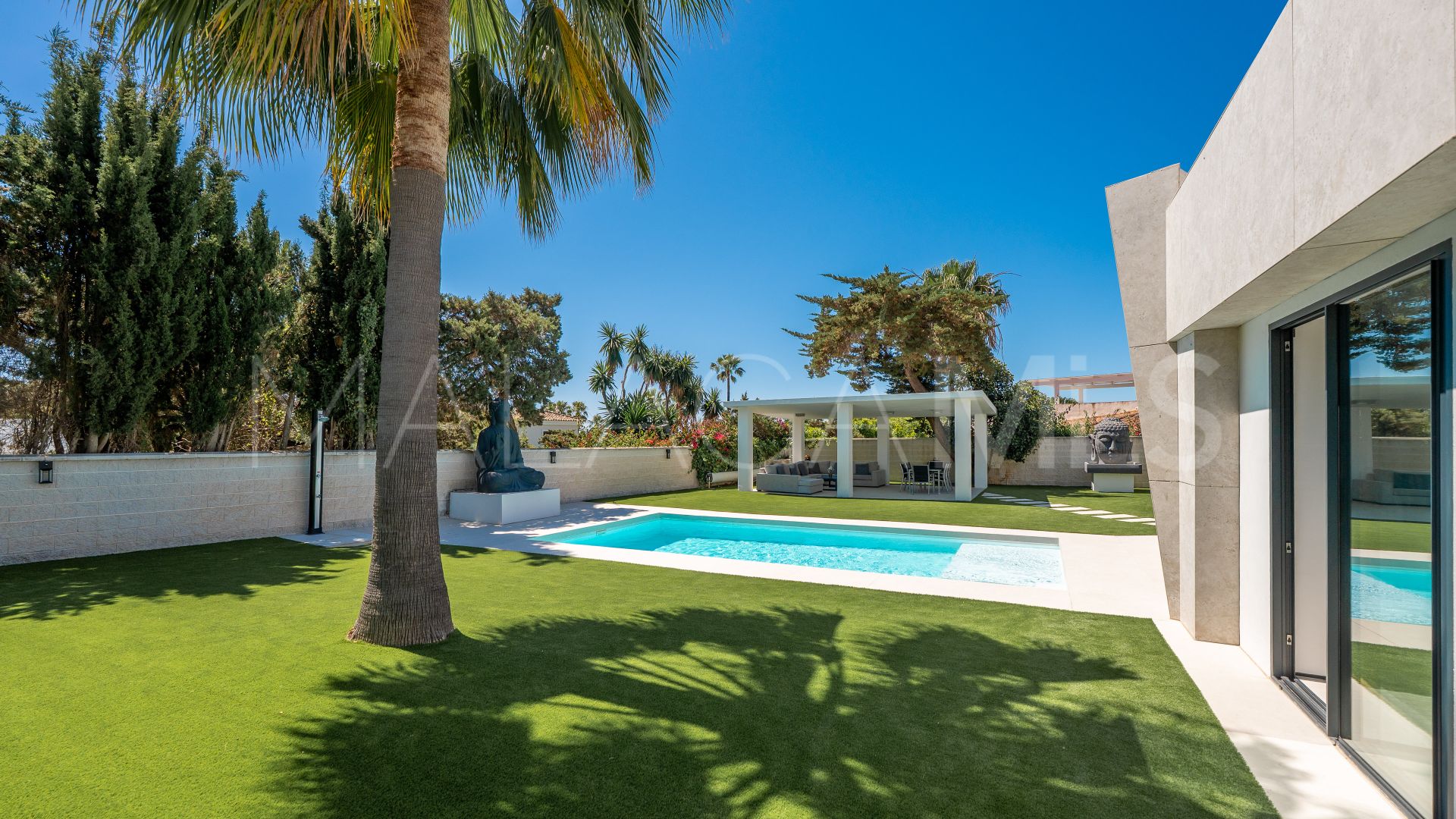 Villa with 4 bedrooms for sale in Marbesa