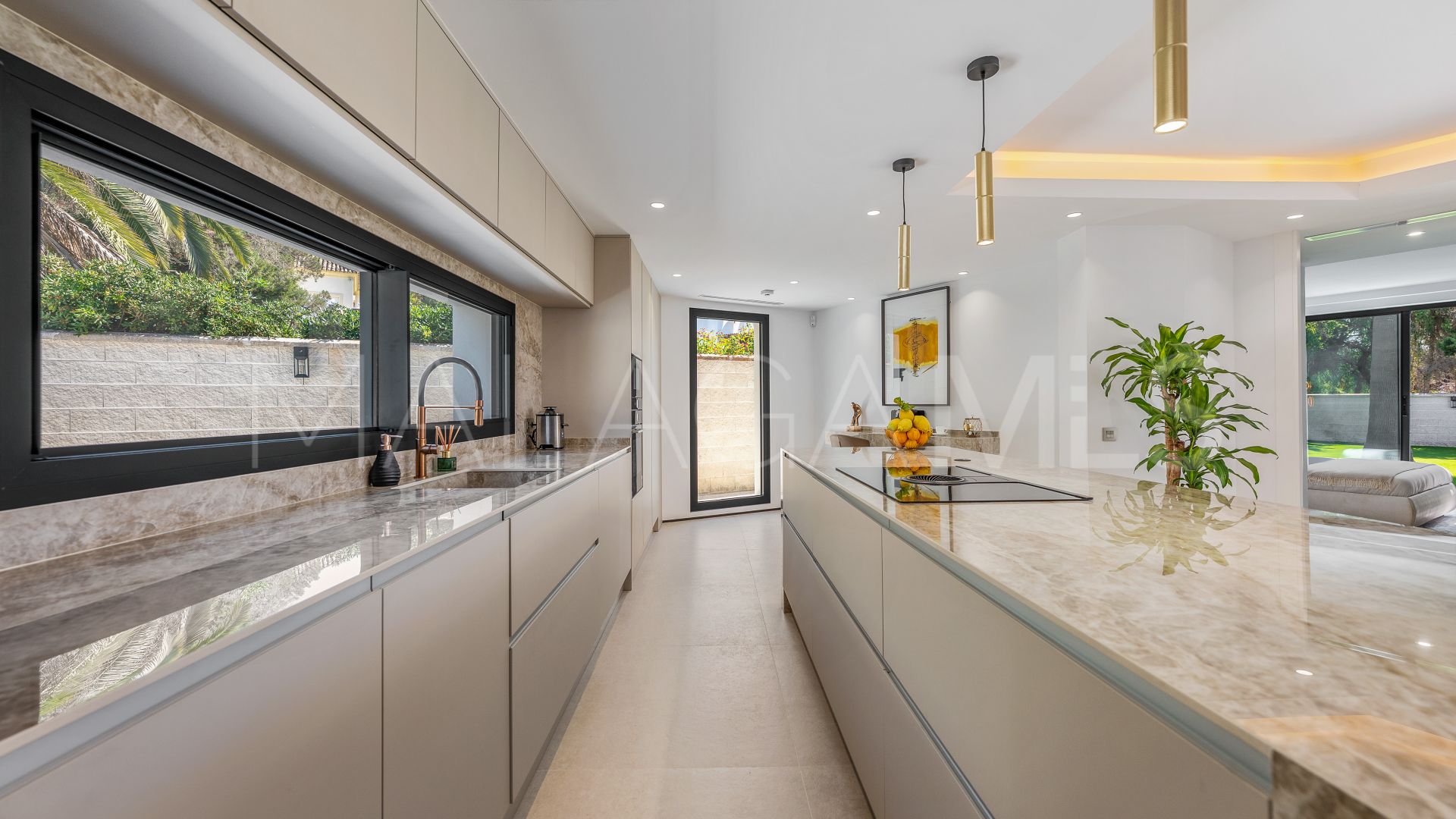 Villa with 4 bedrooms for sale in Marbesa