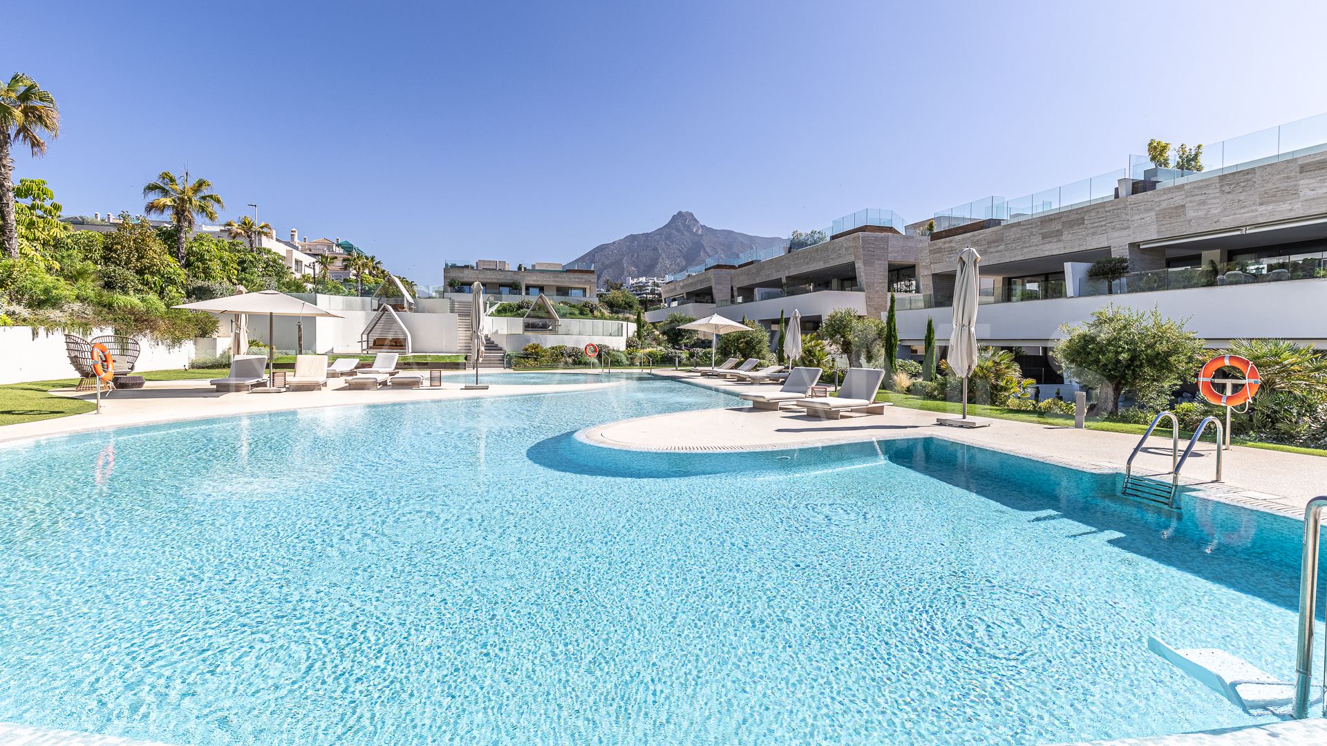 Buy atico duplex in Epic Marbella with 5 bedrooms