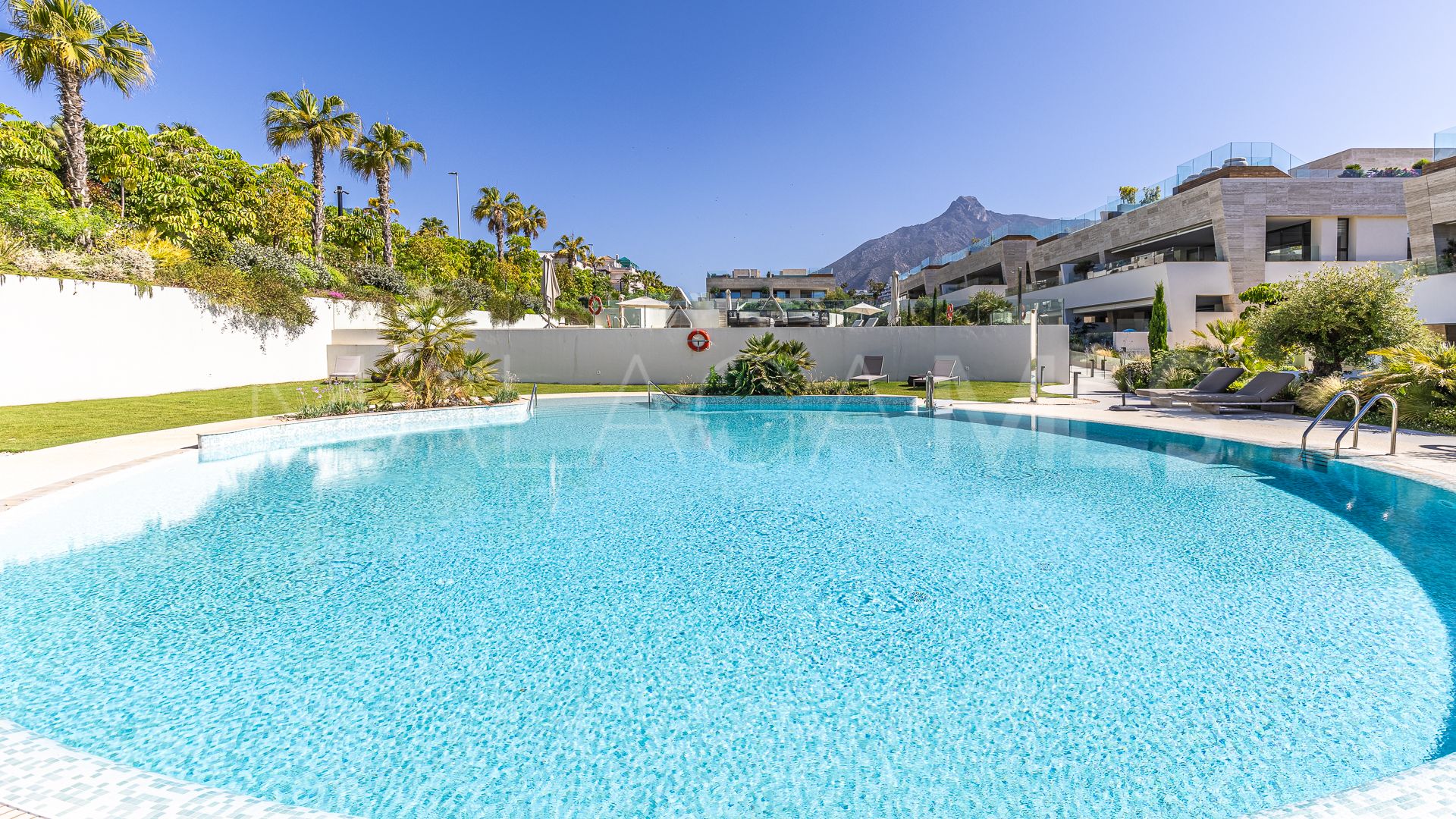 Duplex penthouse for sale in Epic Marbella
