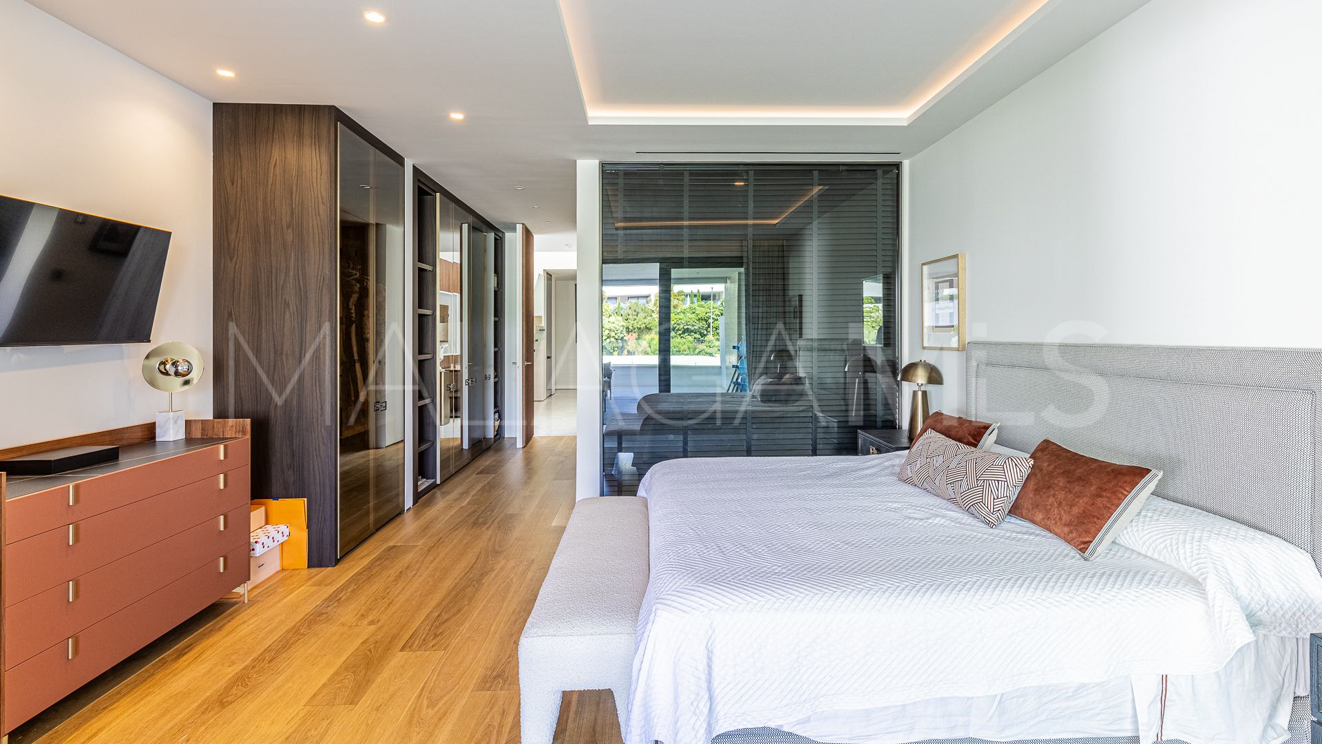 Buy atico duplex in Epic Marbella with 5 bedrooms