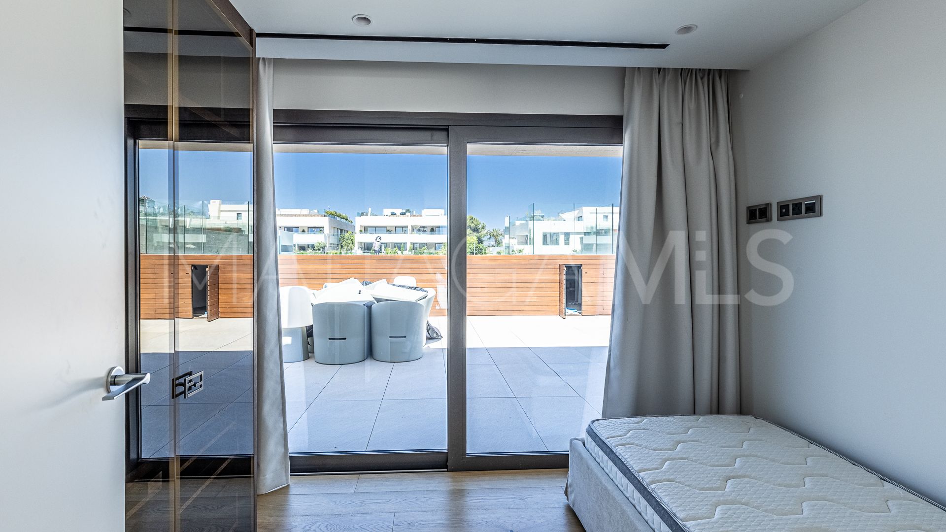 Buy atico duplex in Epic Marbella with 5 bedrooms