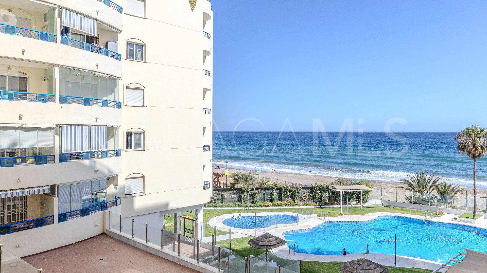 Lägenhet for sale in Playa Bajadilla - Puertos