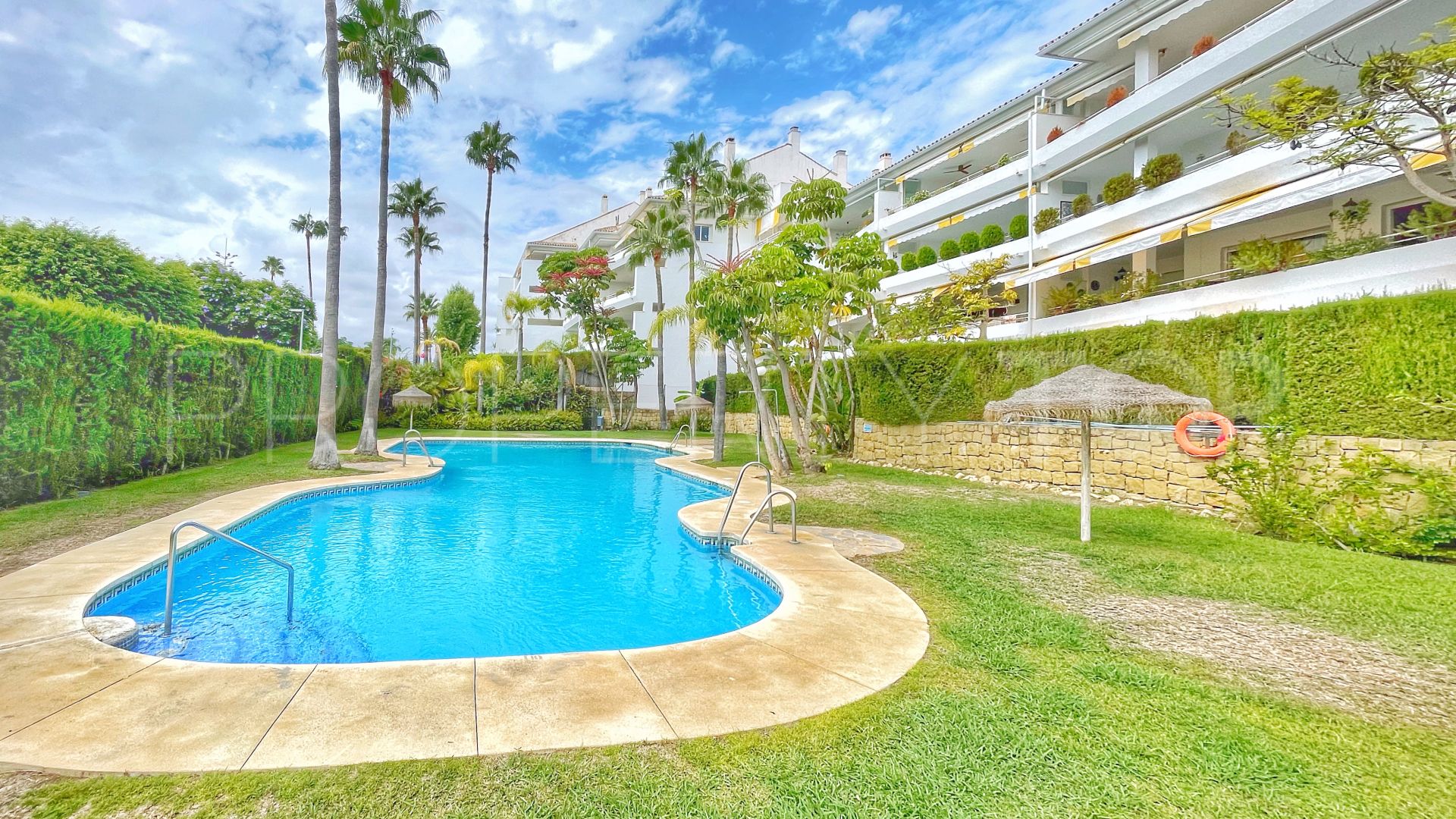 Apartamento a la venta en Guadalmina Baja