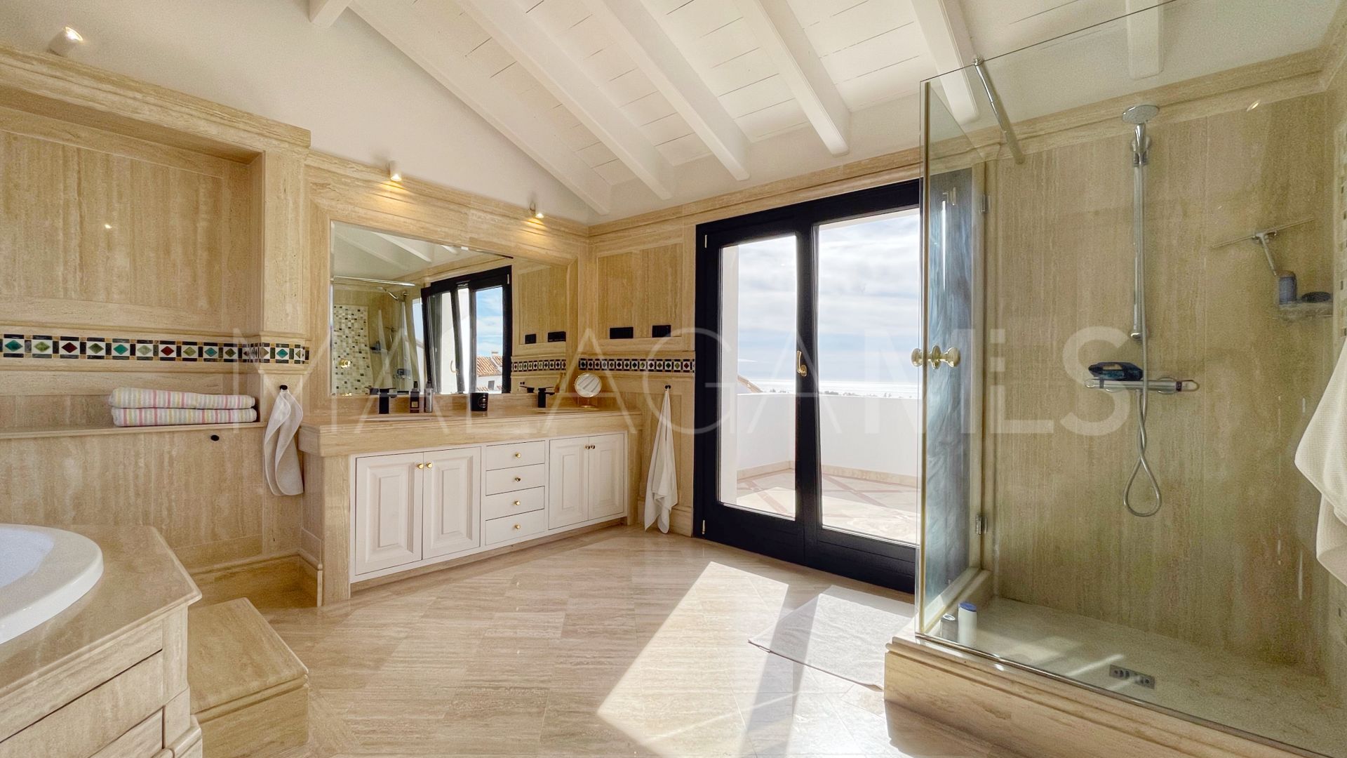 Duplex penthouse for sale in Monte Paraiso Country Club