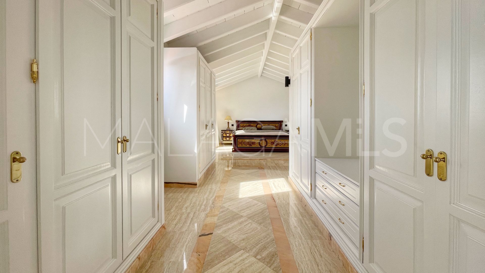 Duplex penthouse for sale in Monte Paraiso Country Club