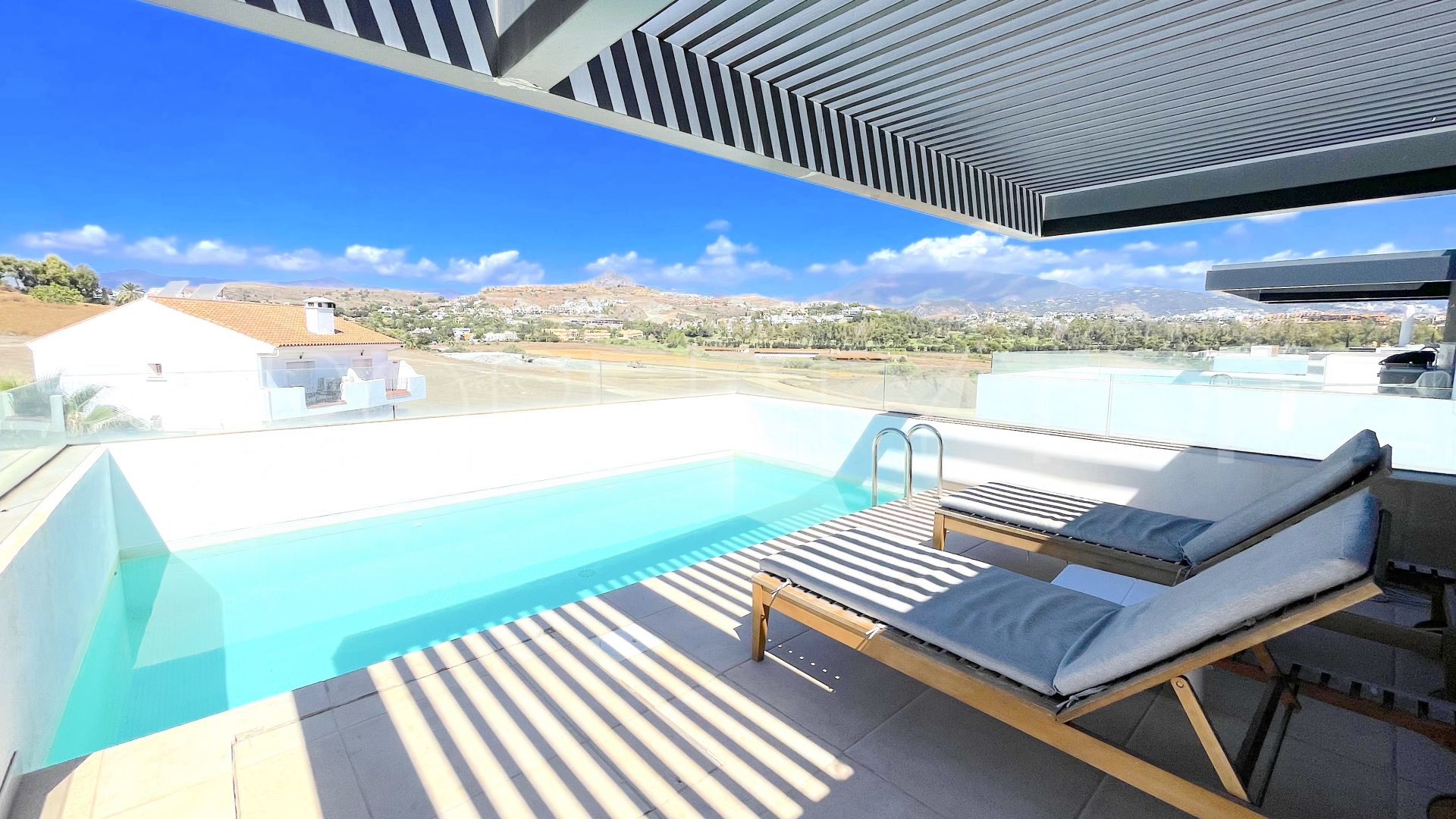 For sale duplex penthouse with 2 bedrooms in El Campanario Hills