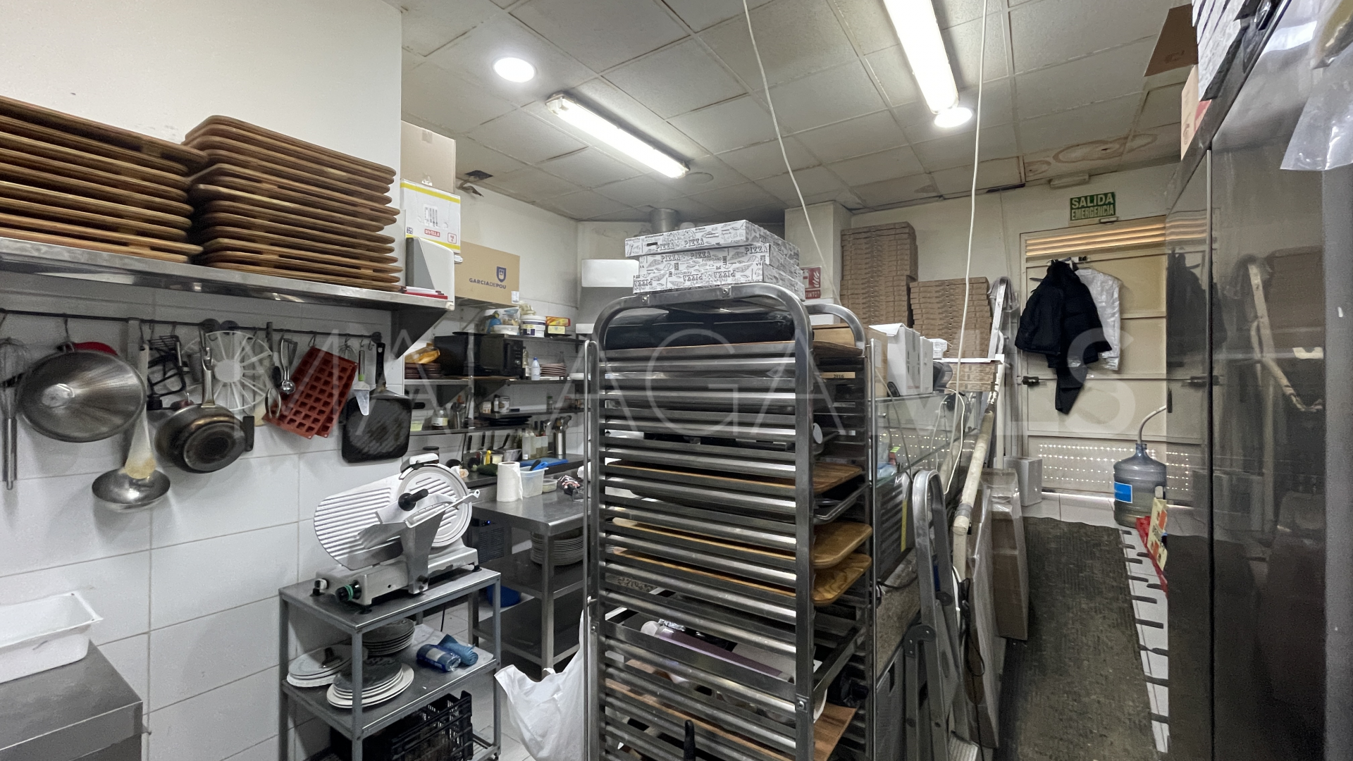 For sale La Campana commercial premises