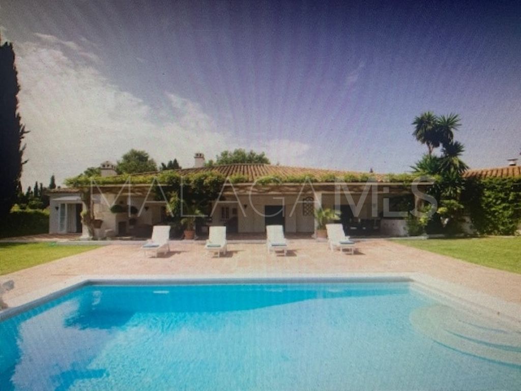 Villa for sale in Casasola
