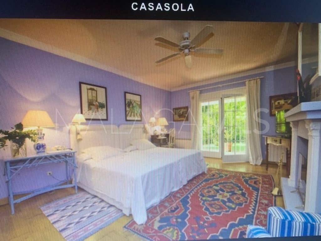 Villa for sale in Casasola