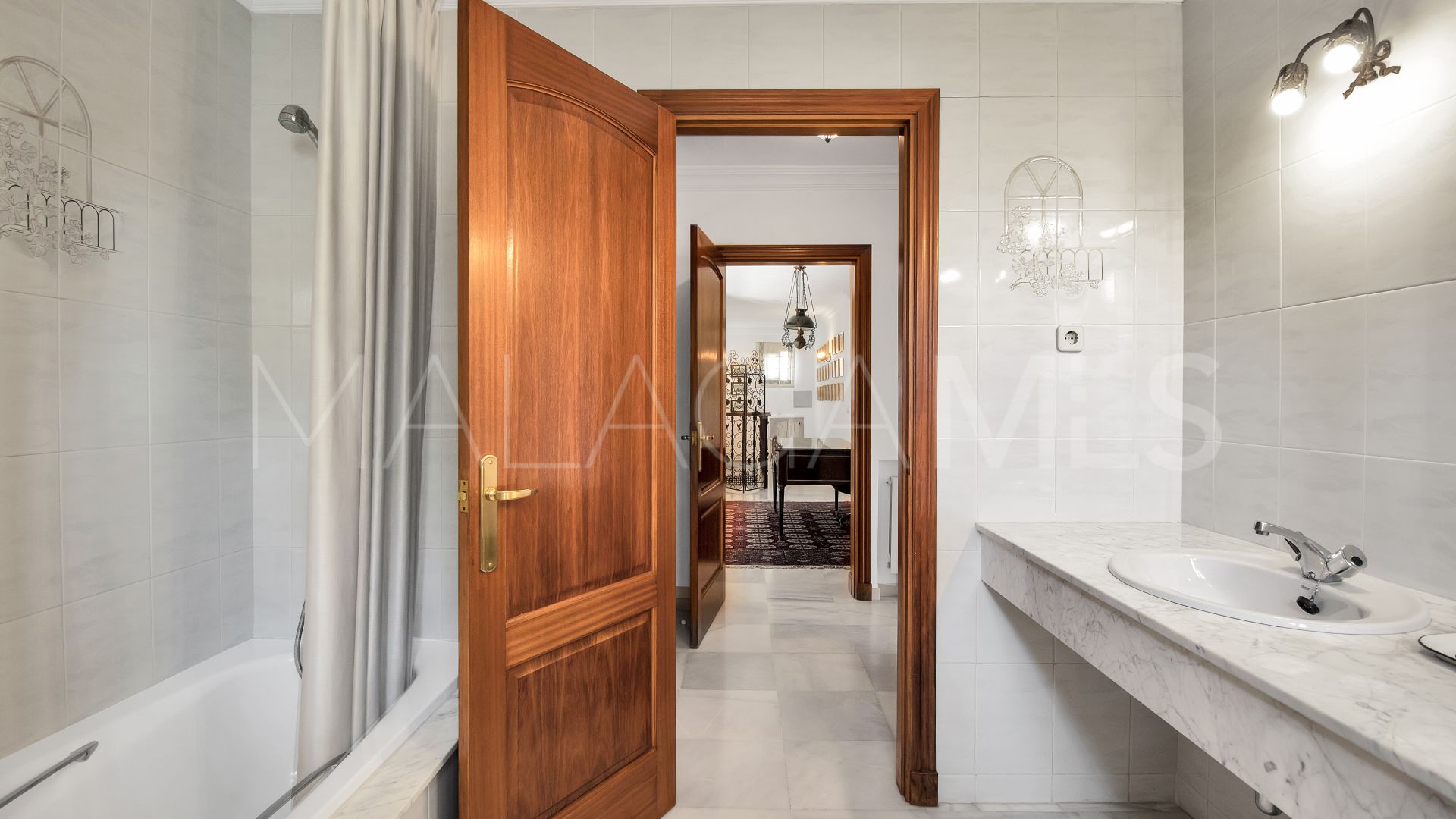 Villa for sale in Cortijo Blanco