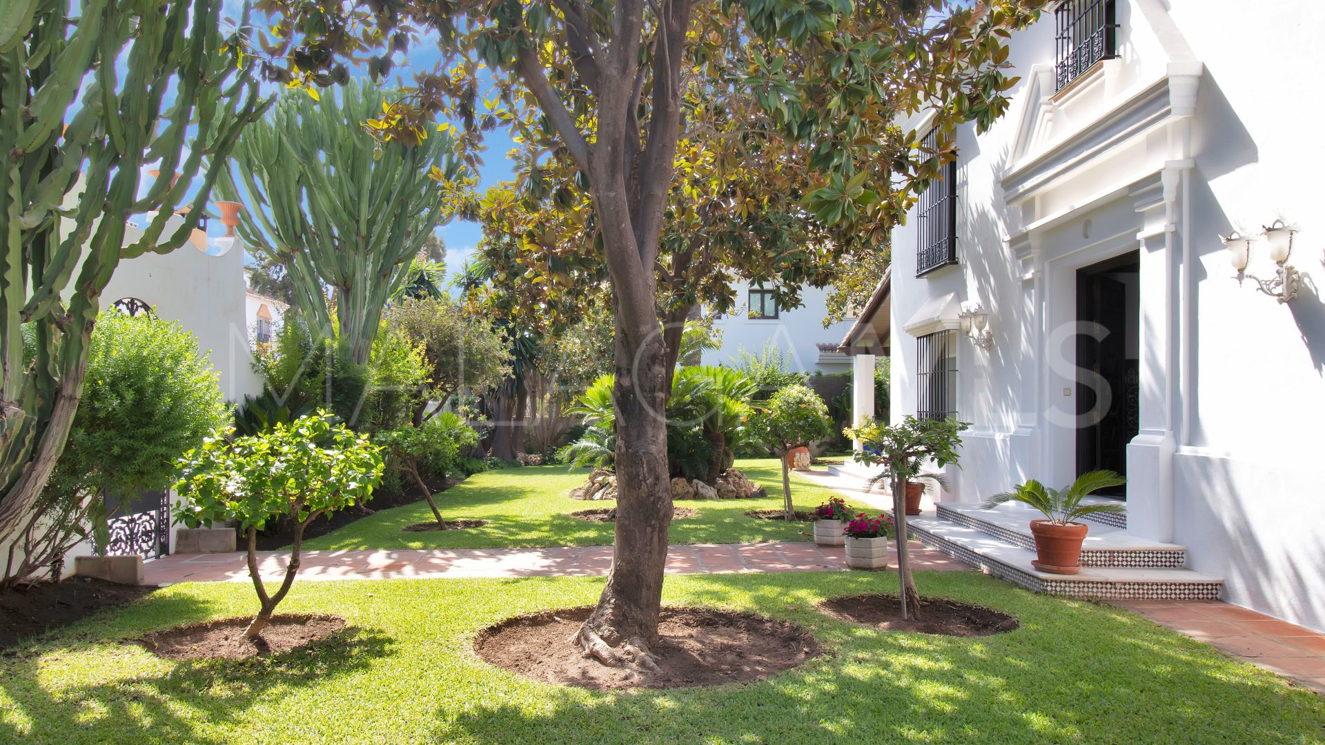 Villa for sale in Cortijo Blanco