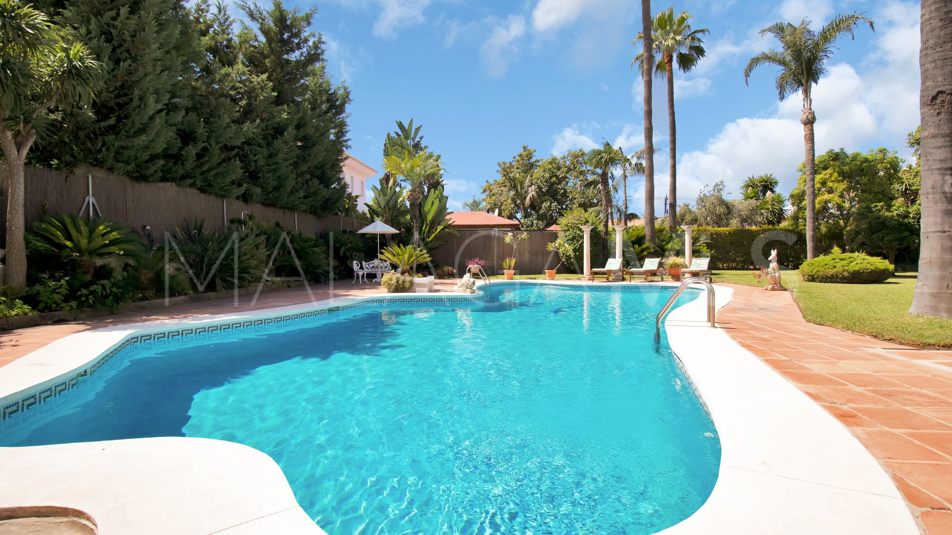 Villa for sale in Cortijo Blanco