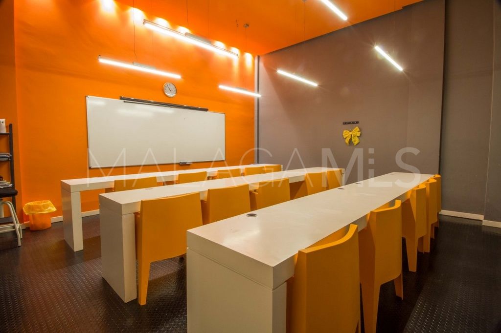 For sale commercial premises in S. Pedro Centro