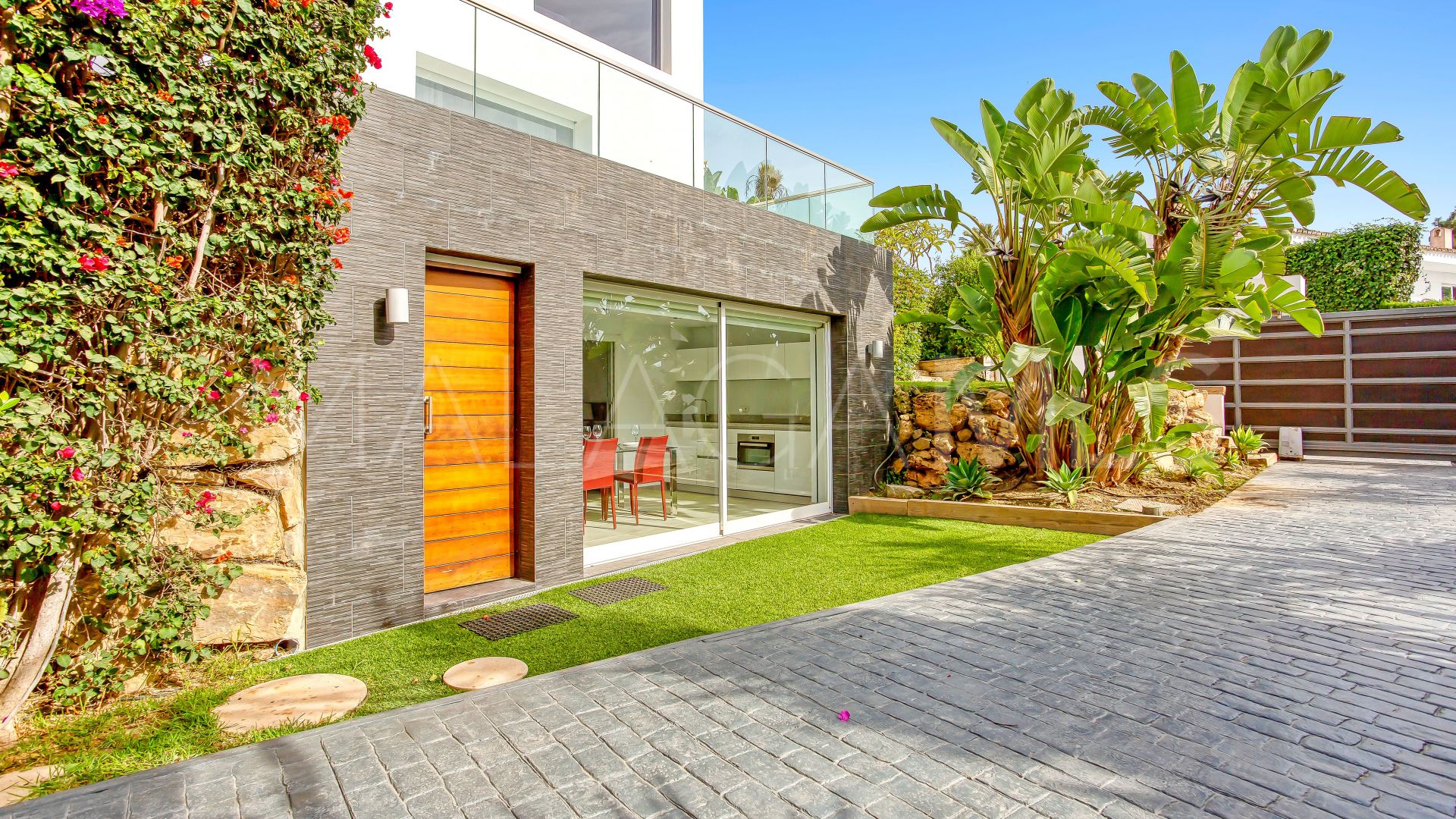 Villa for sale in Hacienda las Chapas