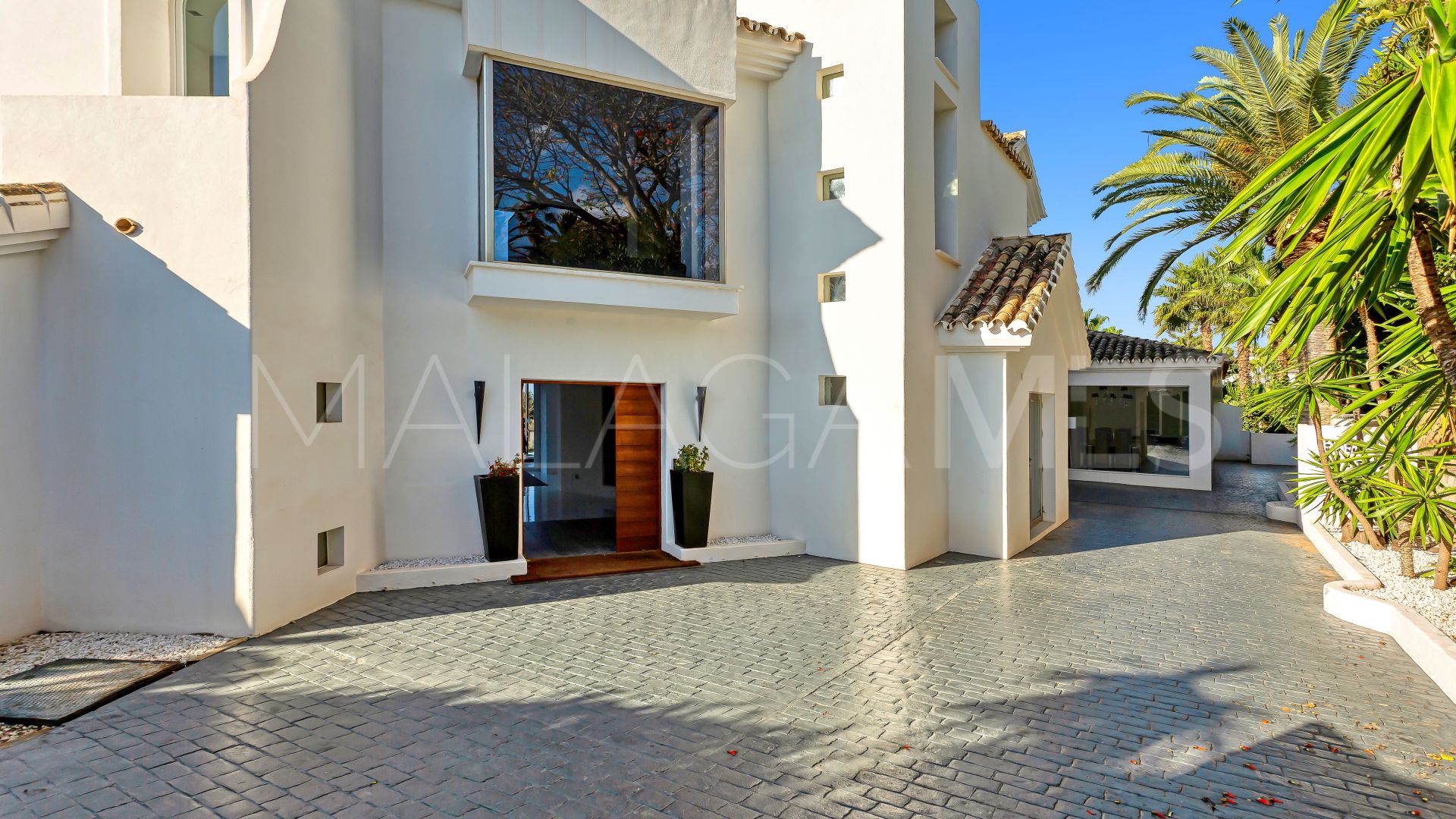 Villa for sale in Hacienda las Chapas