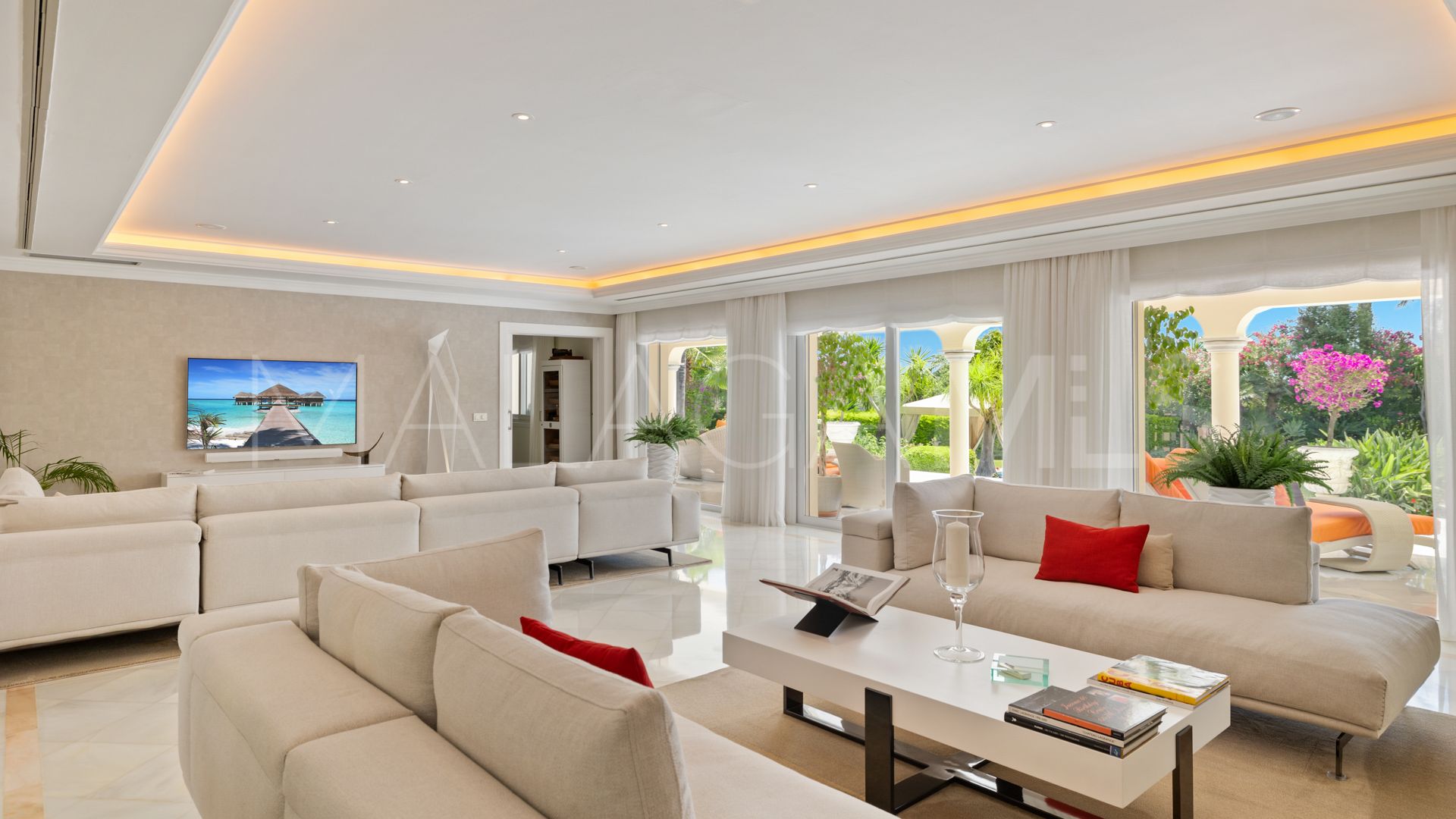 Villa for sale in Marbella - Puerto Banus