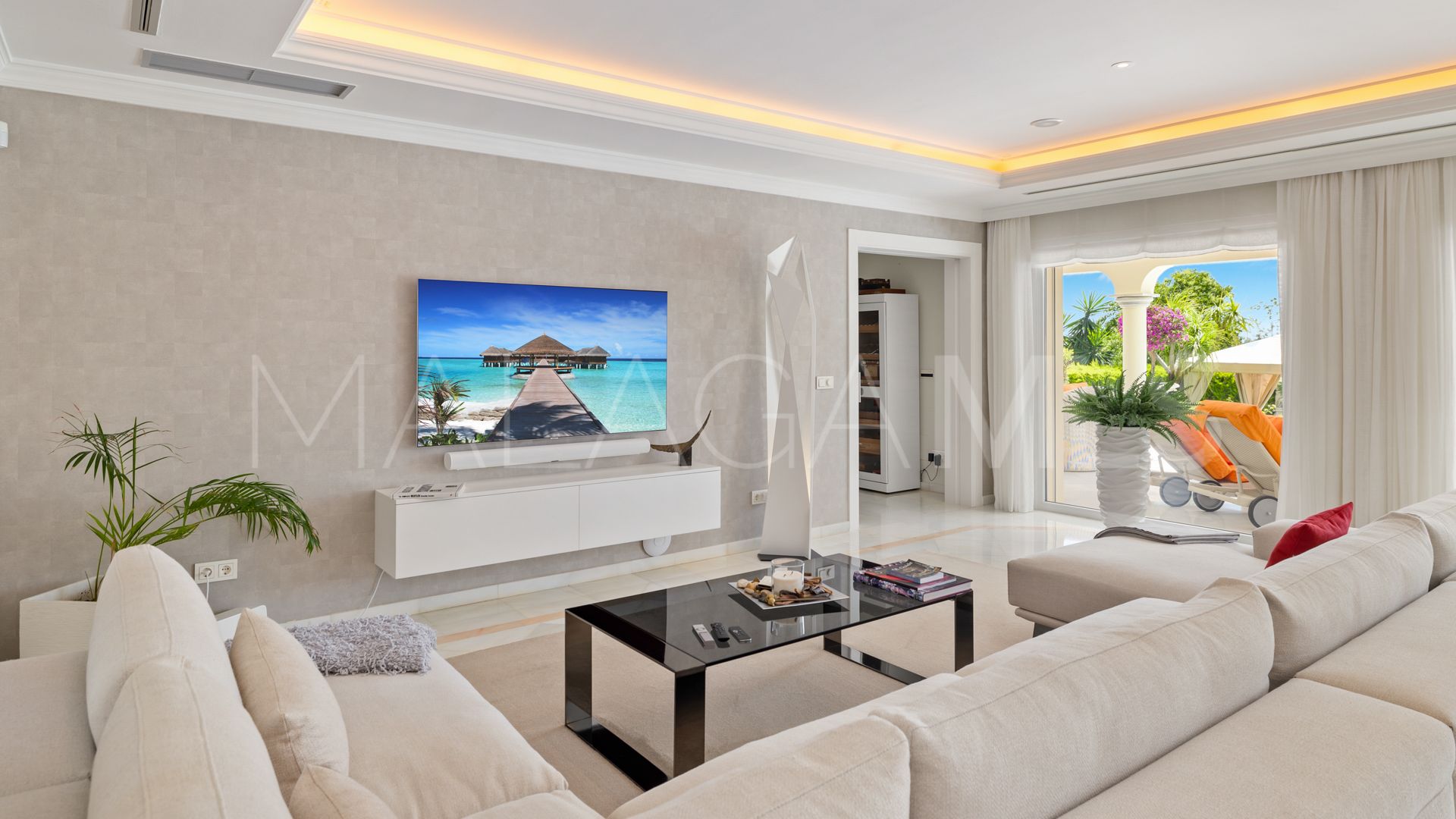 Villa for sale in Marbella - Puerto Banus