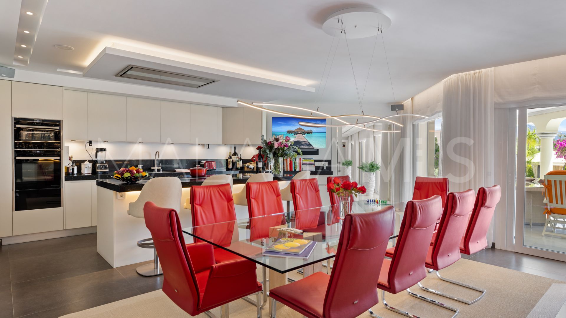 Villa for sale in Marbella - Puerto Banus