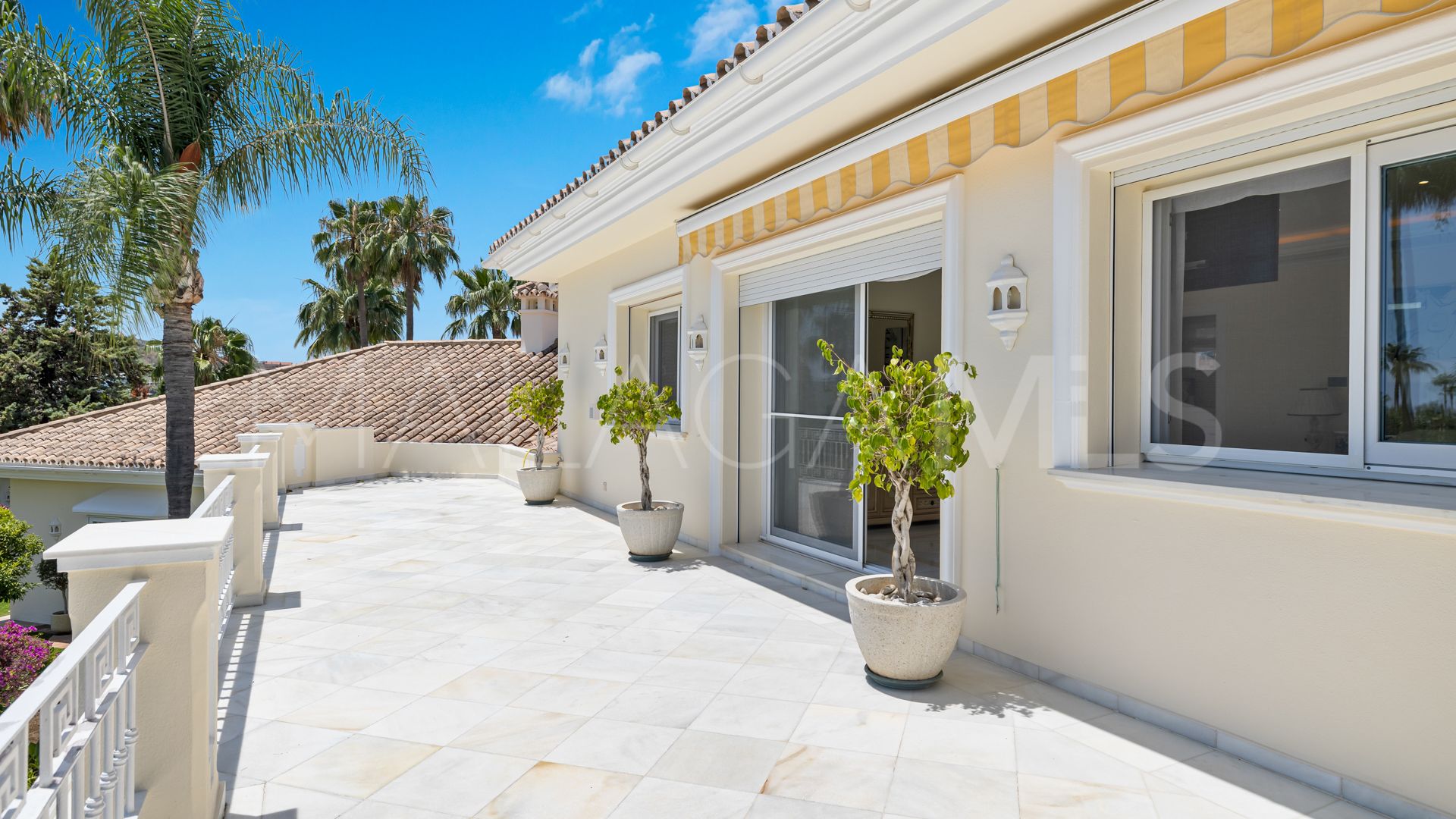 Villa for sale in Marbella - Puerto Banus