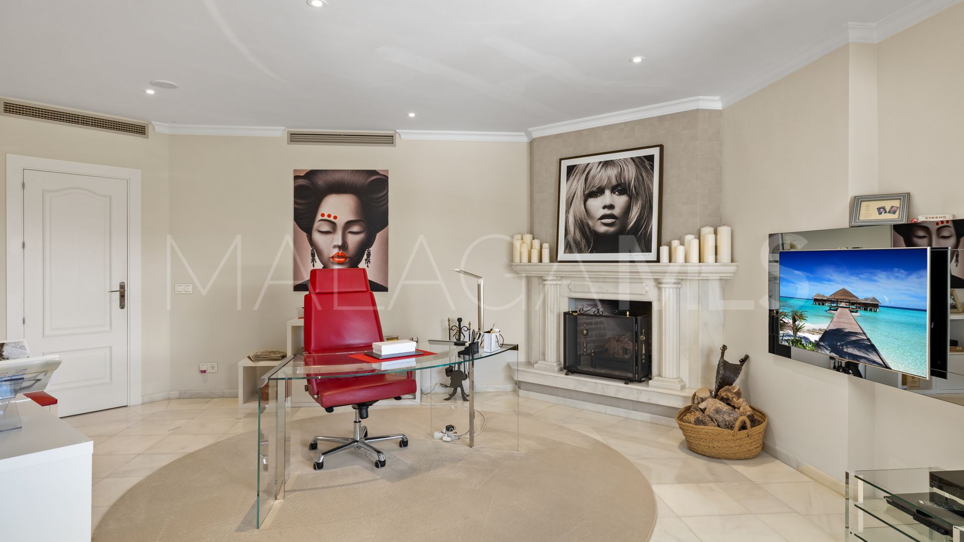 Villa for sale in Marbella - Puerto Banus