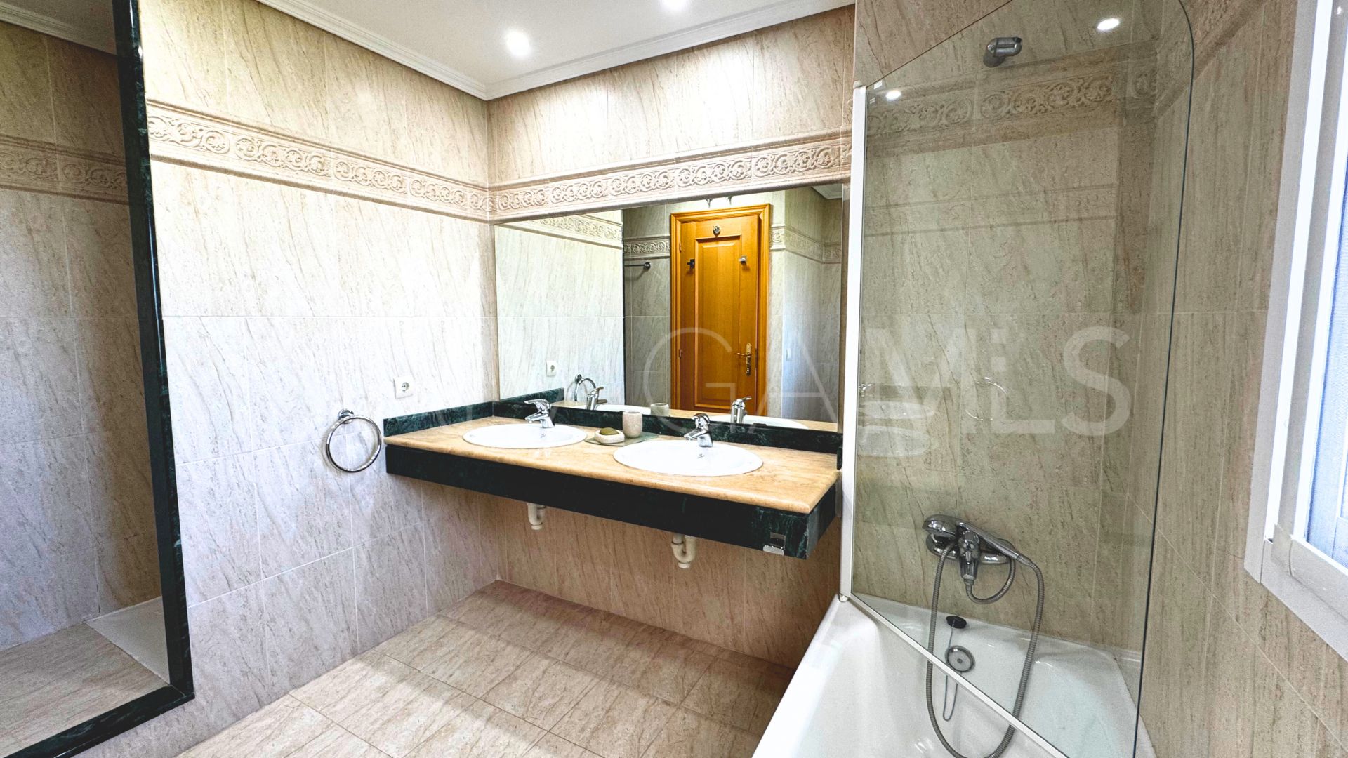 Wohnung for sale in Selwo Hills