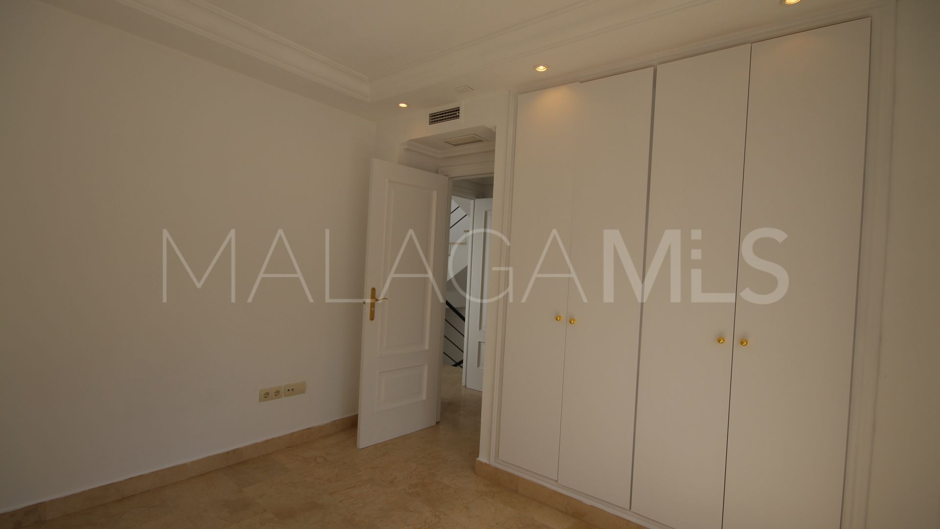 Reihenhaus for sale in Selwo